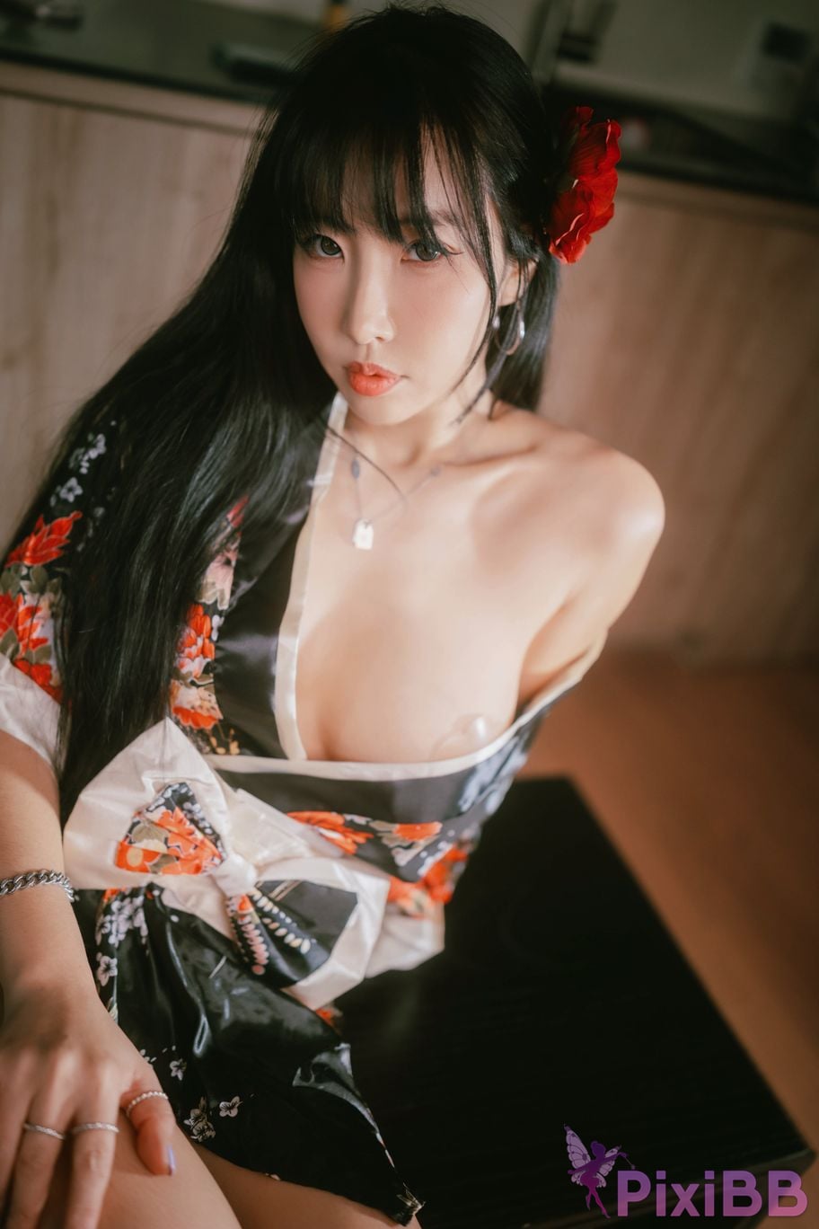 SUA Ryokan Yukata PixiBB.COM 001