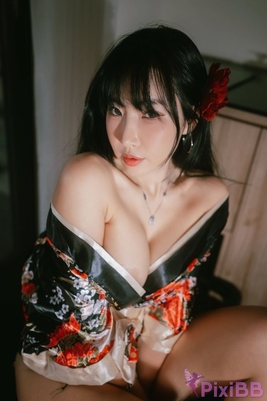 SUA Ryokan Yukata PixiBB.COM 005