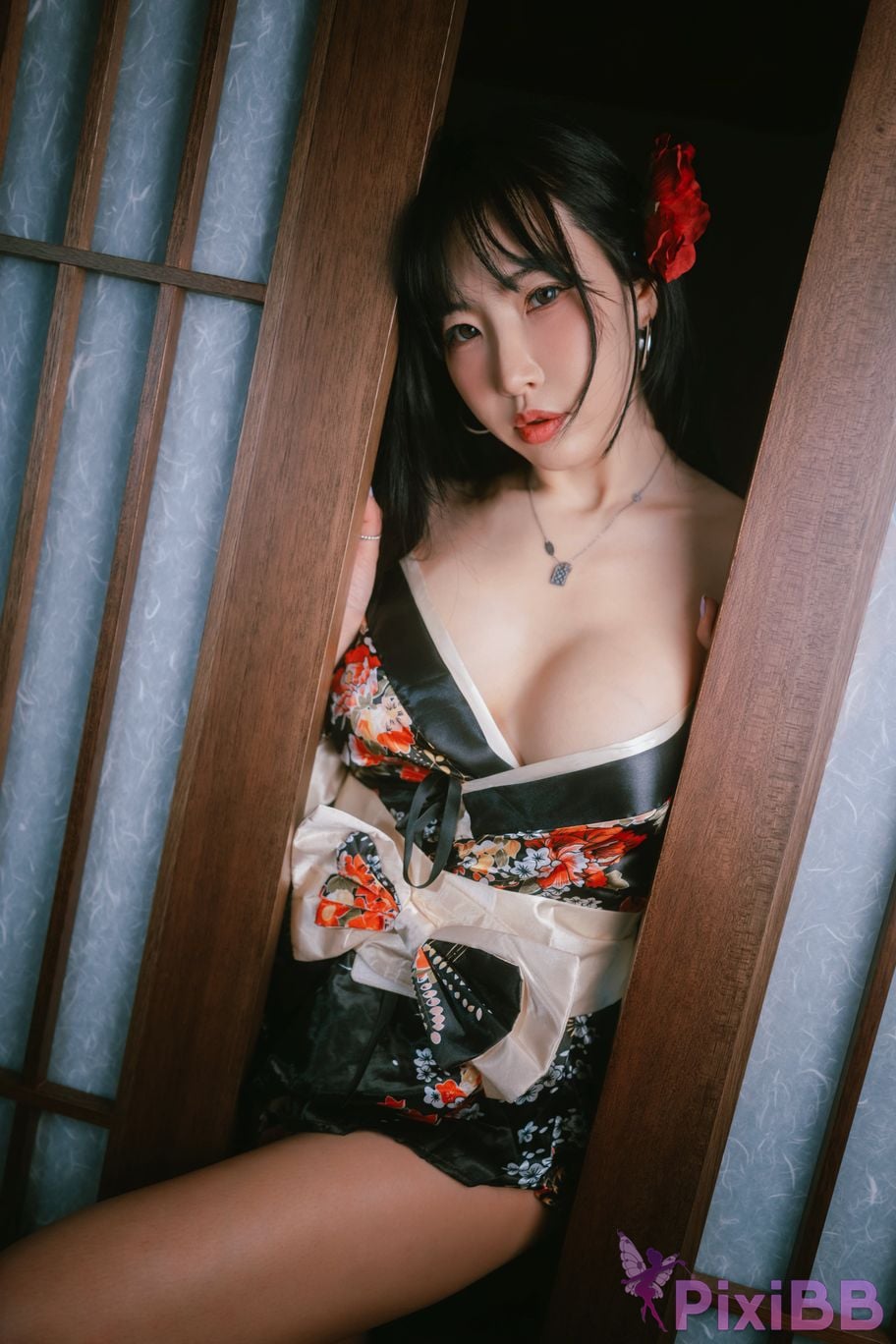 SUA Ryokan Yukata PixiBB.COM 041