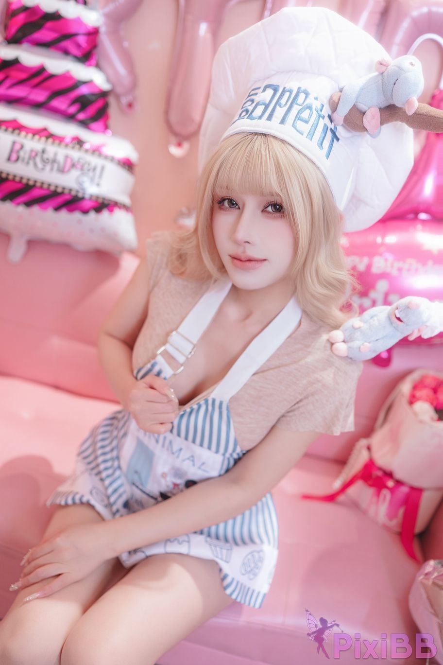 Cosplayer Deer eight years old Small powder private party PixiBB.COM 031