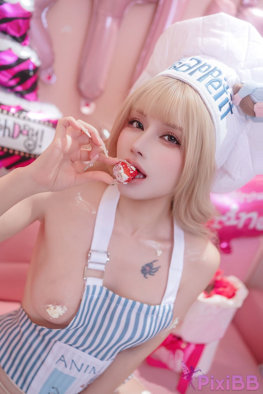 Cosplayer Deer eight years old Small powder private party PixiBB.COM 051