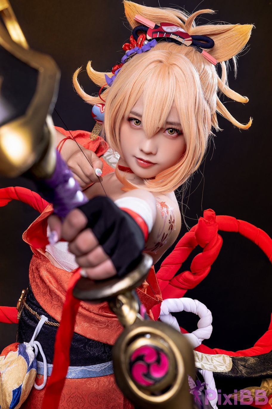 Cosplayer Messie Huang Yoimiya PixiBB.COM 007