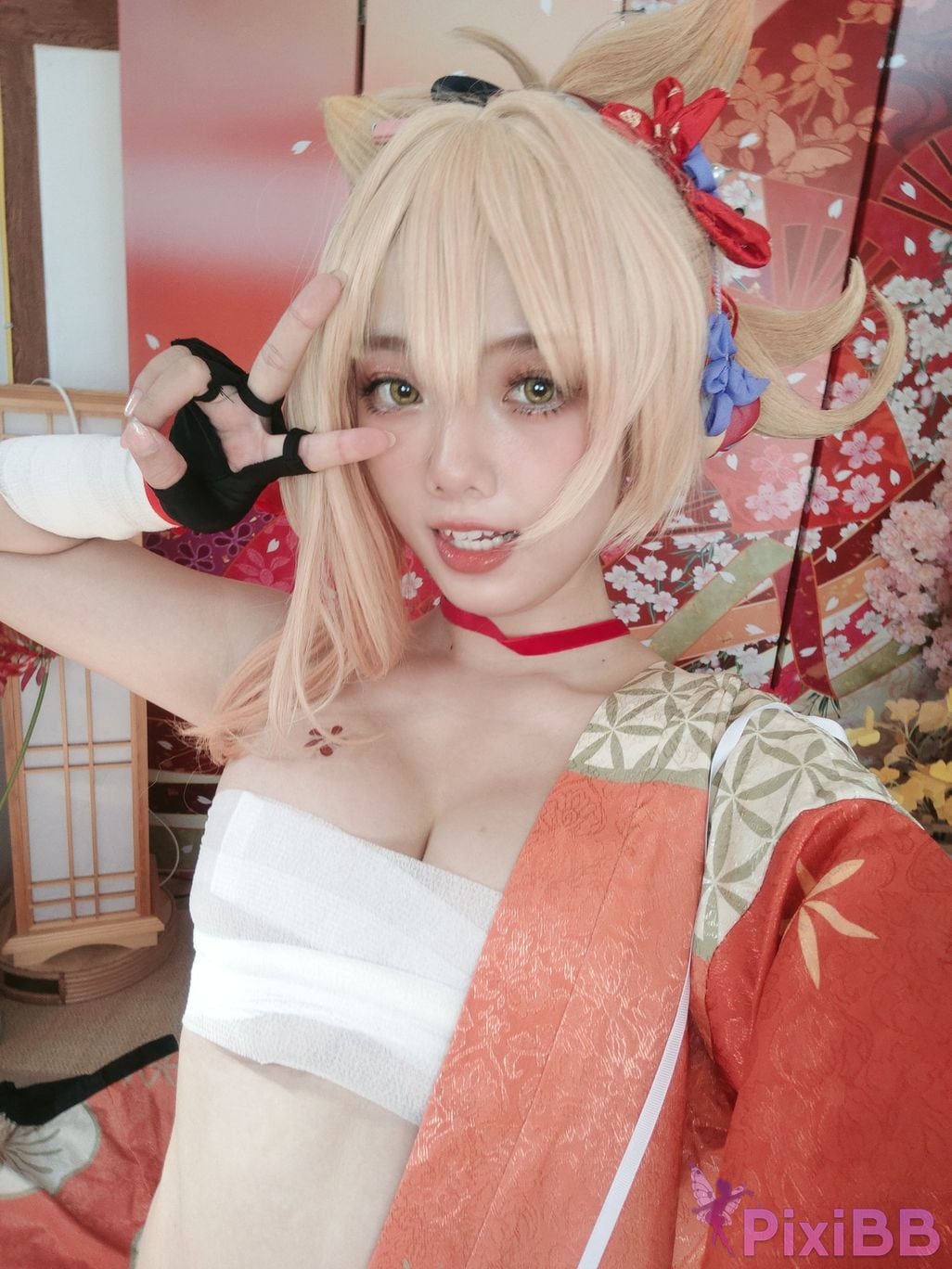 Cosplayer Messie Huang Yoimiya PixiBB.COM 037