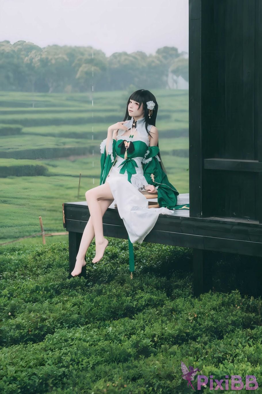 Cosplayer three person type azur lane Yixian PixiBB.COM 001