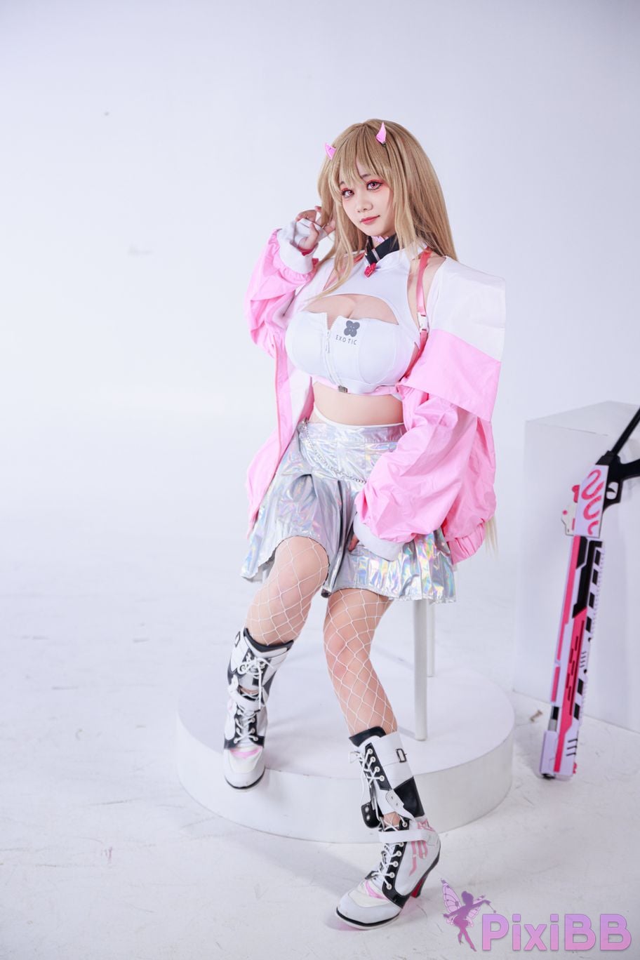 Cosplayer A Xuexue Nikke Viper daily life PixiBB.COM 025