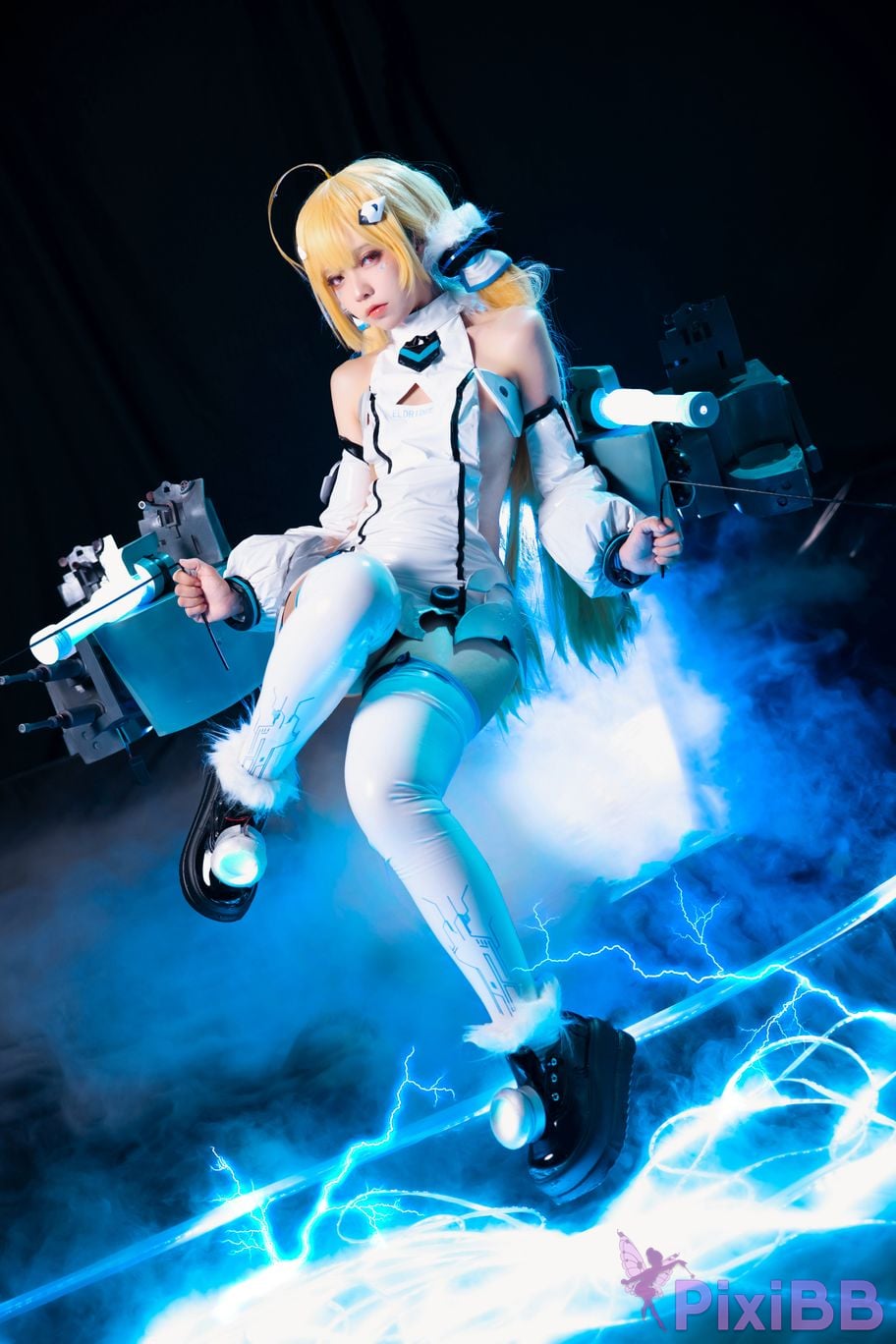 Cosplayer G44 wont get hurt Eldridge Lift high PixiBB.COM 001