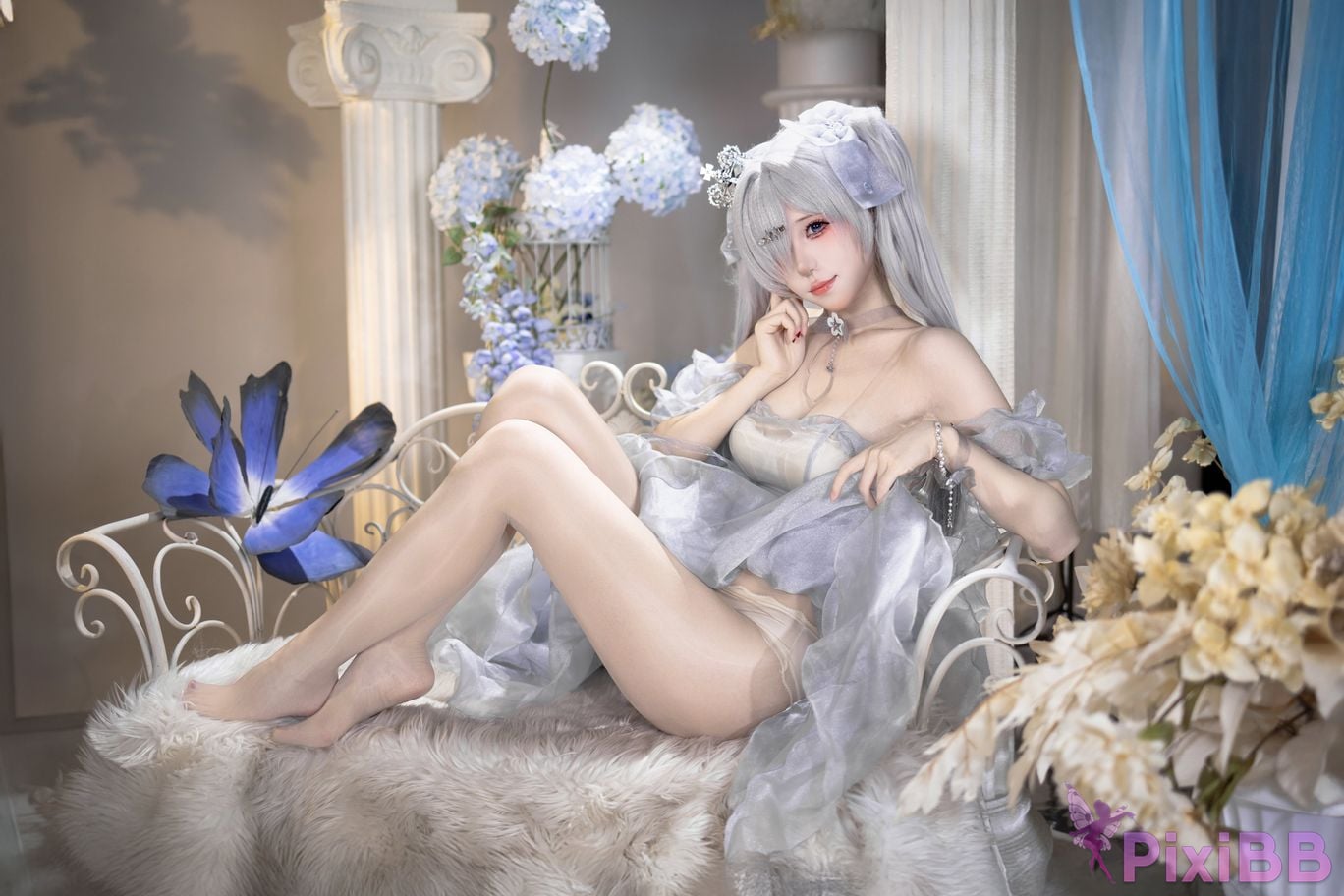 Cosplayer Crispy cake yaki NIKKE cinderella crystal princess PixiBB.COM 011