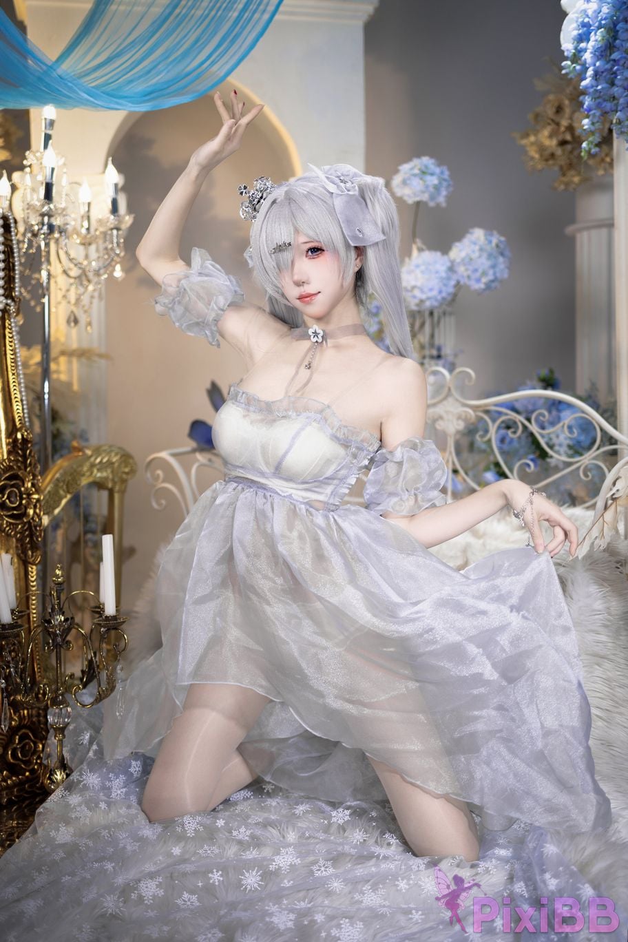 Cosplayer Crispy cake yaki NIKKE cinderella crystal princess PixiBB.COM 024