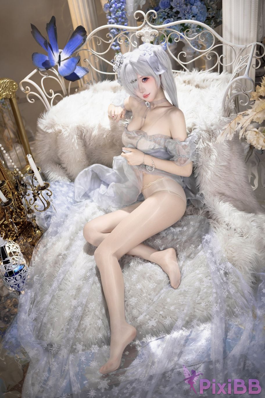 Cosplayer Crispy cake yaki NIKKE cinderella crystal princess PixiBB.COM 029