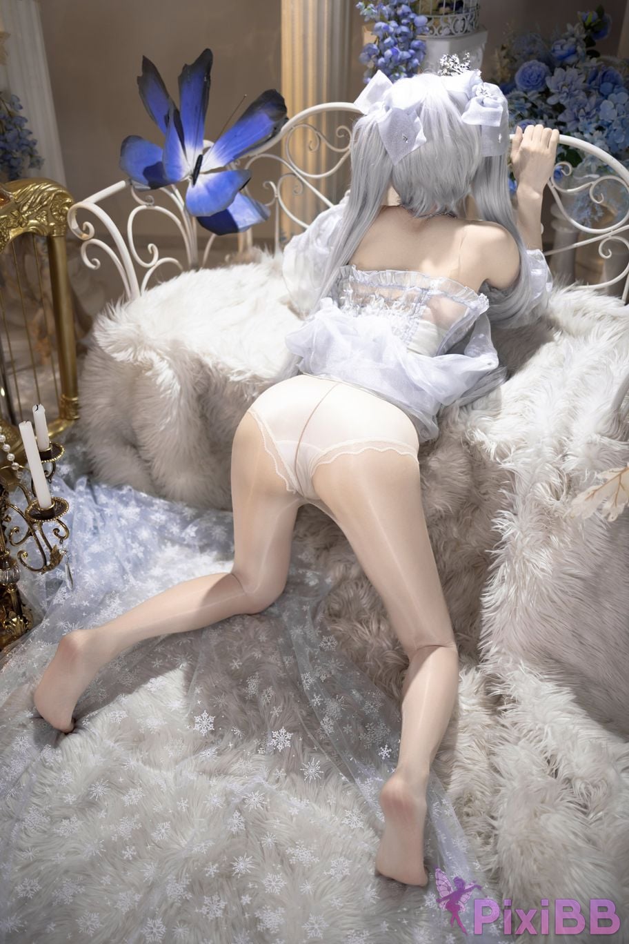 Cosplayer Crispy cake yaki NIKKE cinderella crystal princess PixiBB.COM 036