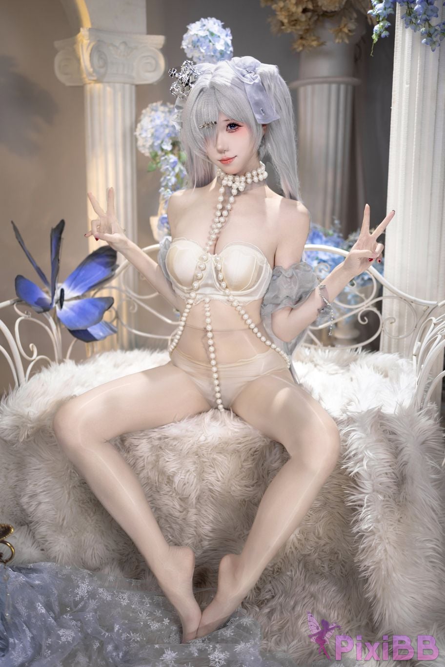 Cosplayer Crispy cake yaki NIKKE cinderella crystal princess PixiBB.COM 056