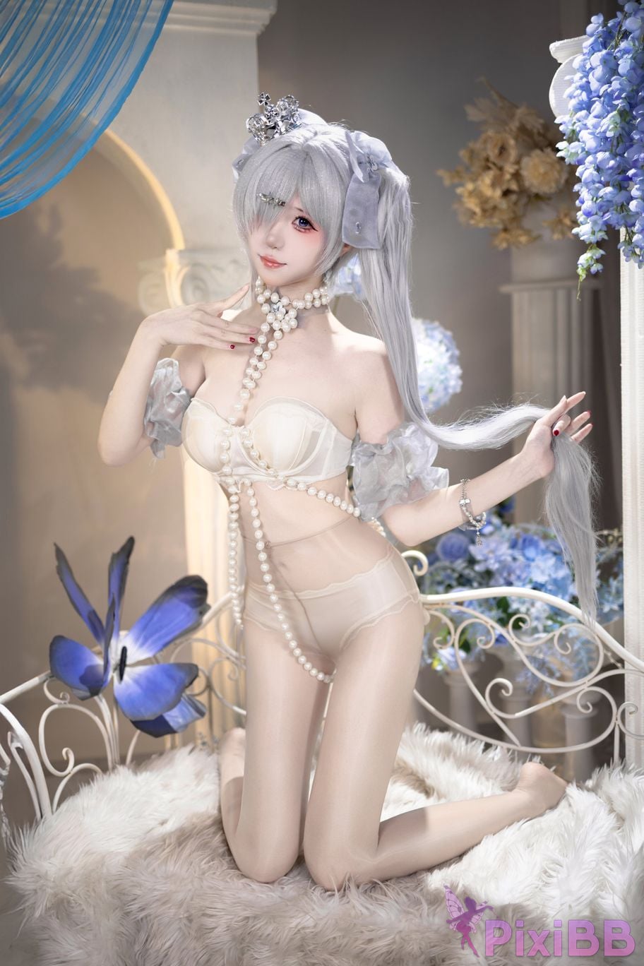 Cosplayer Crispy cake yaki NIKKE cinderella crystal princess PixiBB.COM 061