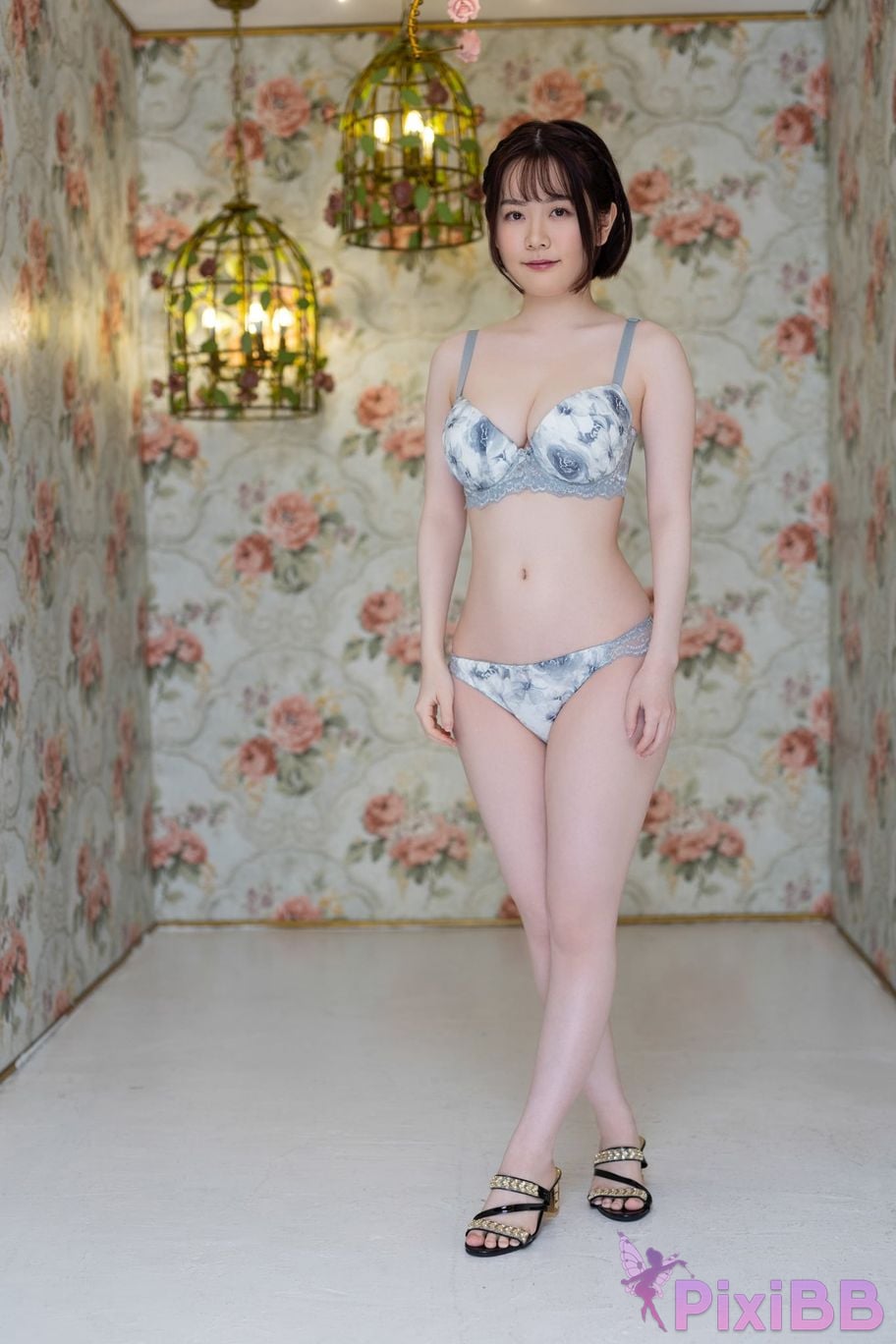 Japanese Idol Sakura Miura FRIDAY digital photo book PINKY PixiBB.COM 085