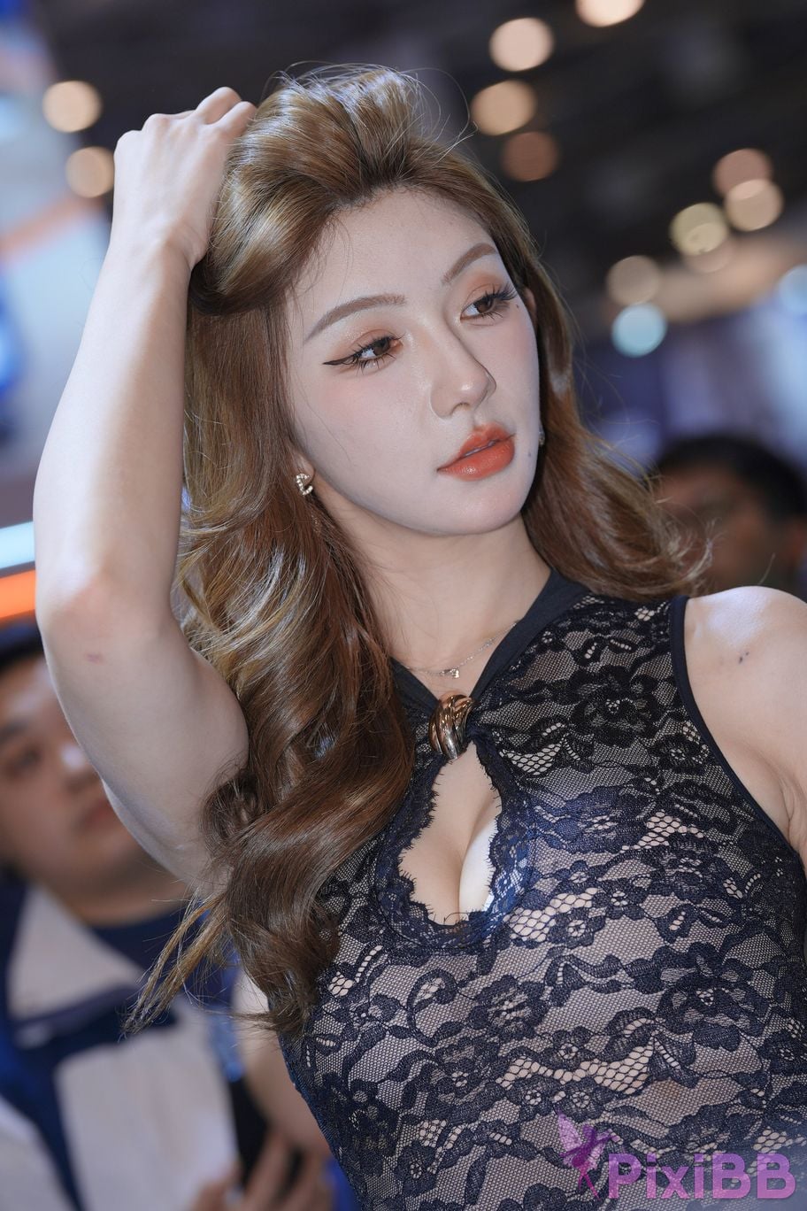 Featured Street Photography Works No.6016 Beautiful model at auto show PixiBB.COM 109