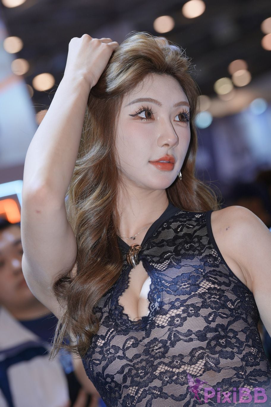 Featured Street Photography Works No.6016 Beautiful model at auto show PixiBB.COM 112