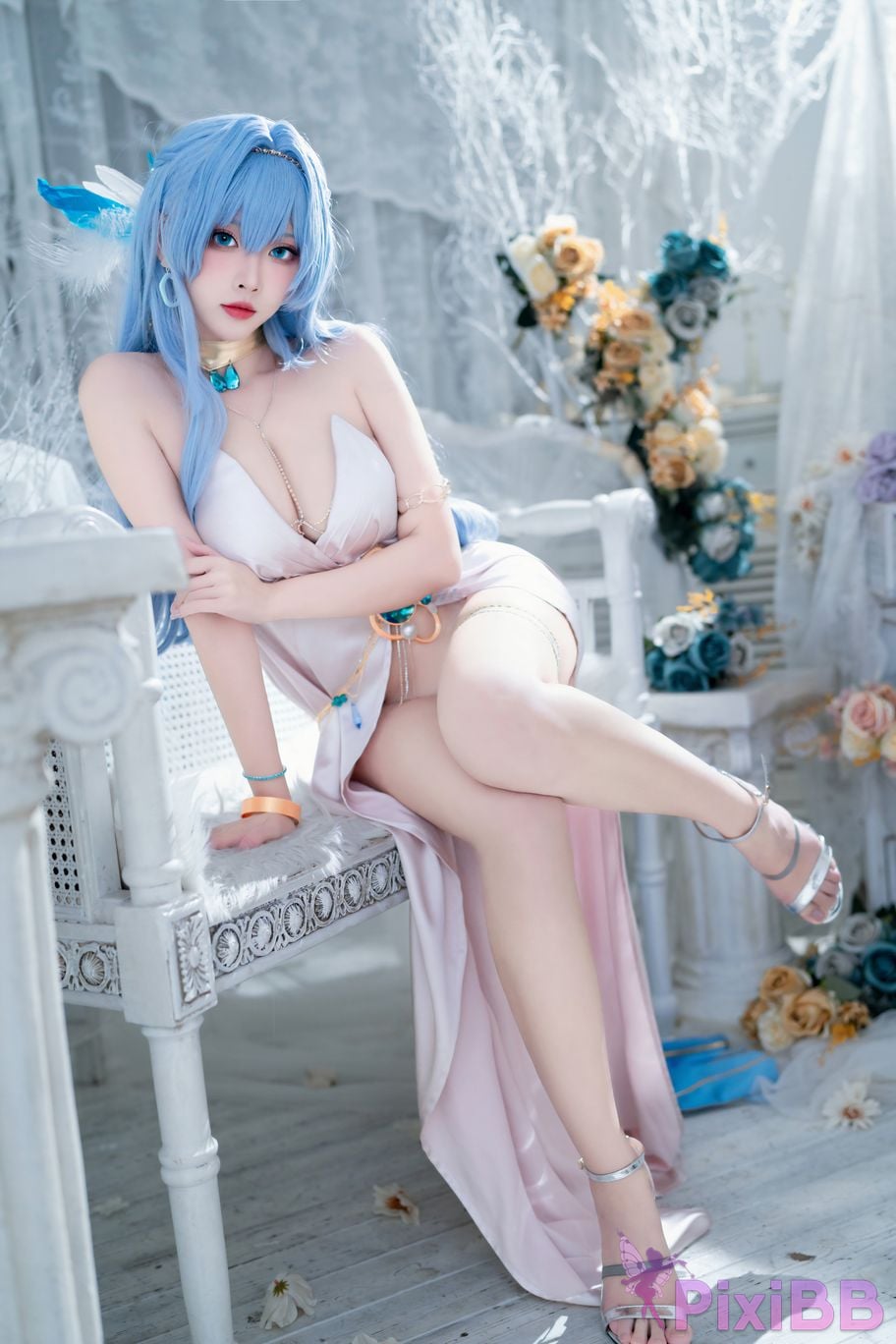 Coser Nikke PixiBB.COM 002