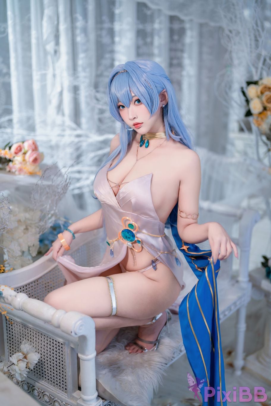 Coser Nikke PixiBB.COM 004