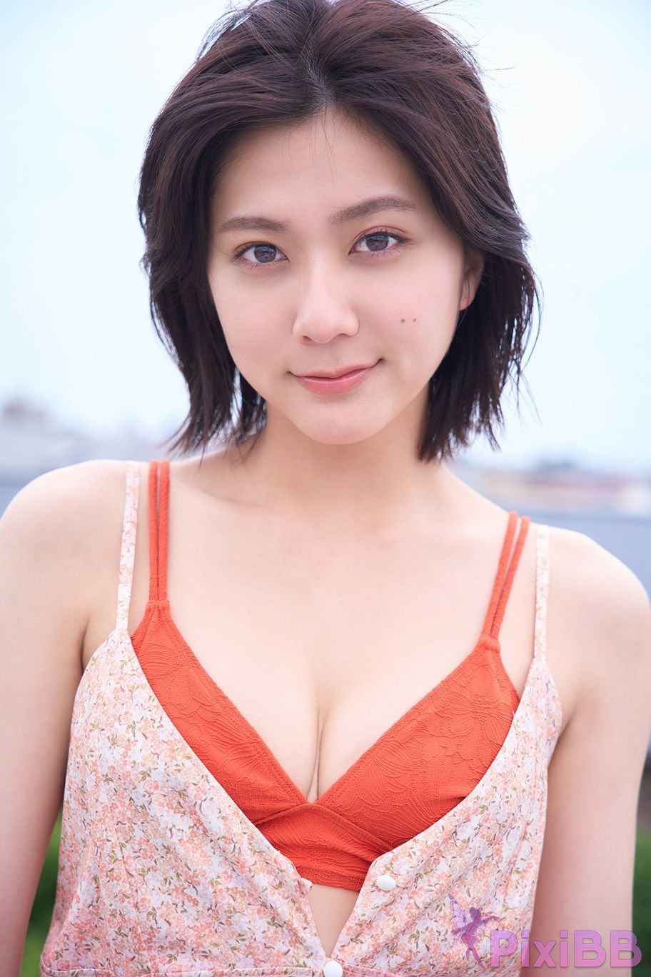 Japanese Idol Maria Shimizu clear water Maria youre showing too much. PixiBB.COM 048