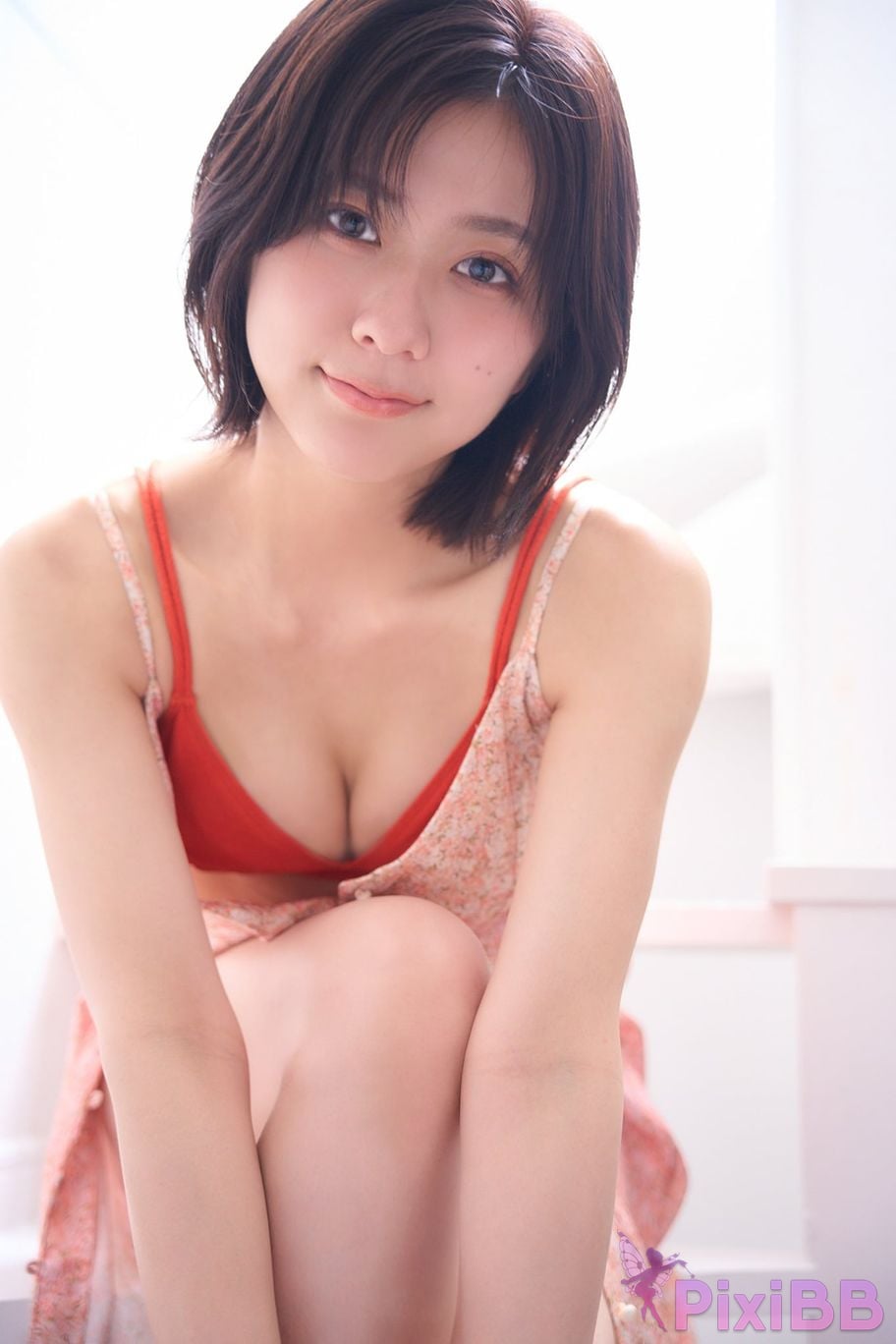 Japanese Idol Maria Shimizu clear water Maria youre showing too much. PixiBB.COM 051