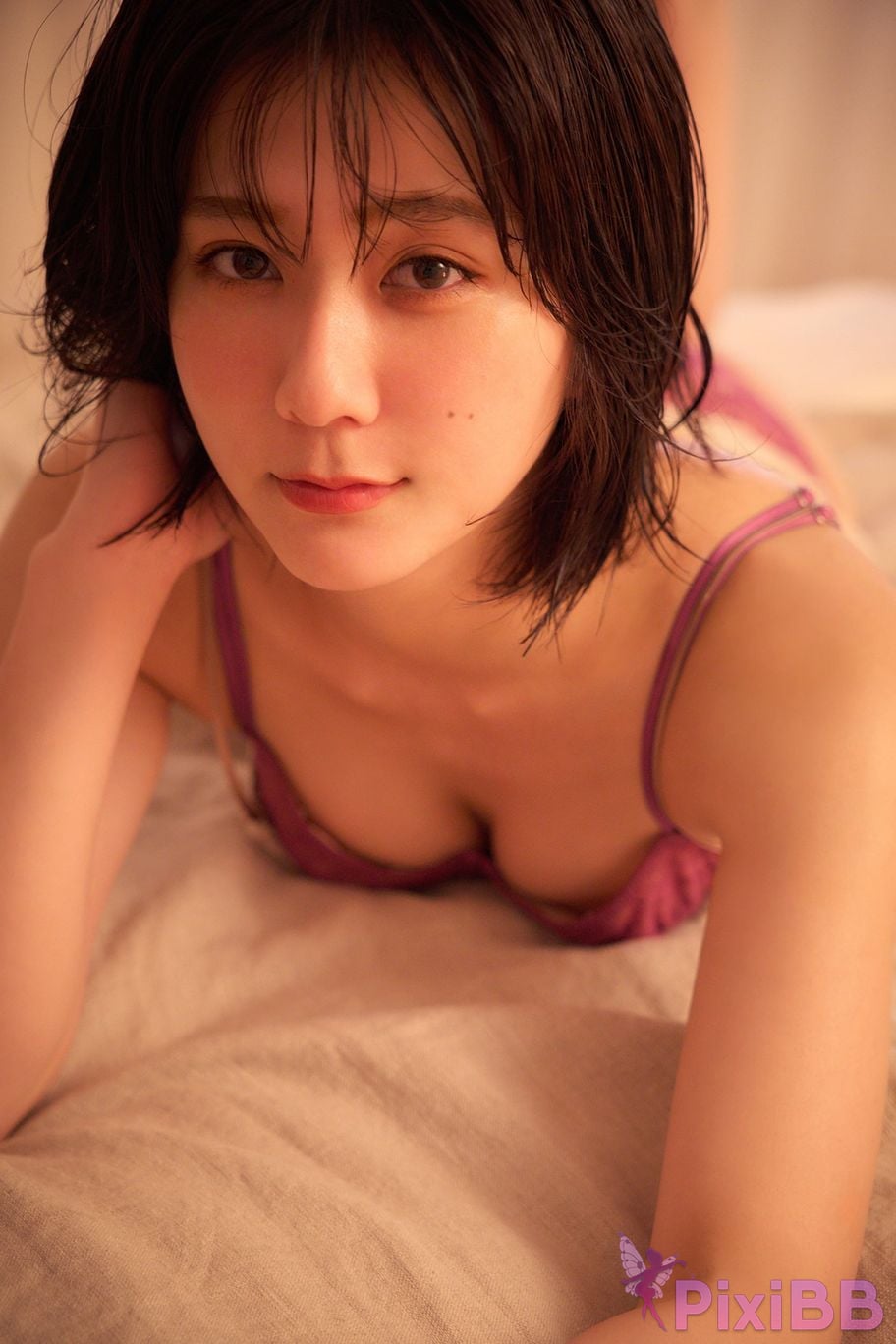 Japanese Idol Maria Shimizu clear water Maria youre showing too much. PixiBB.COM 081