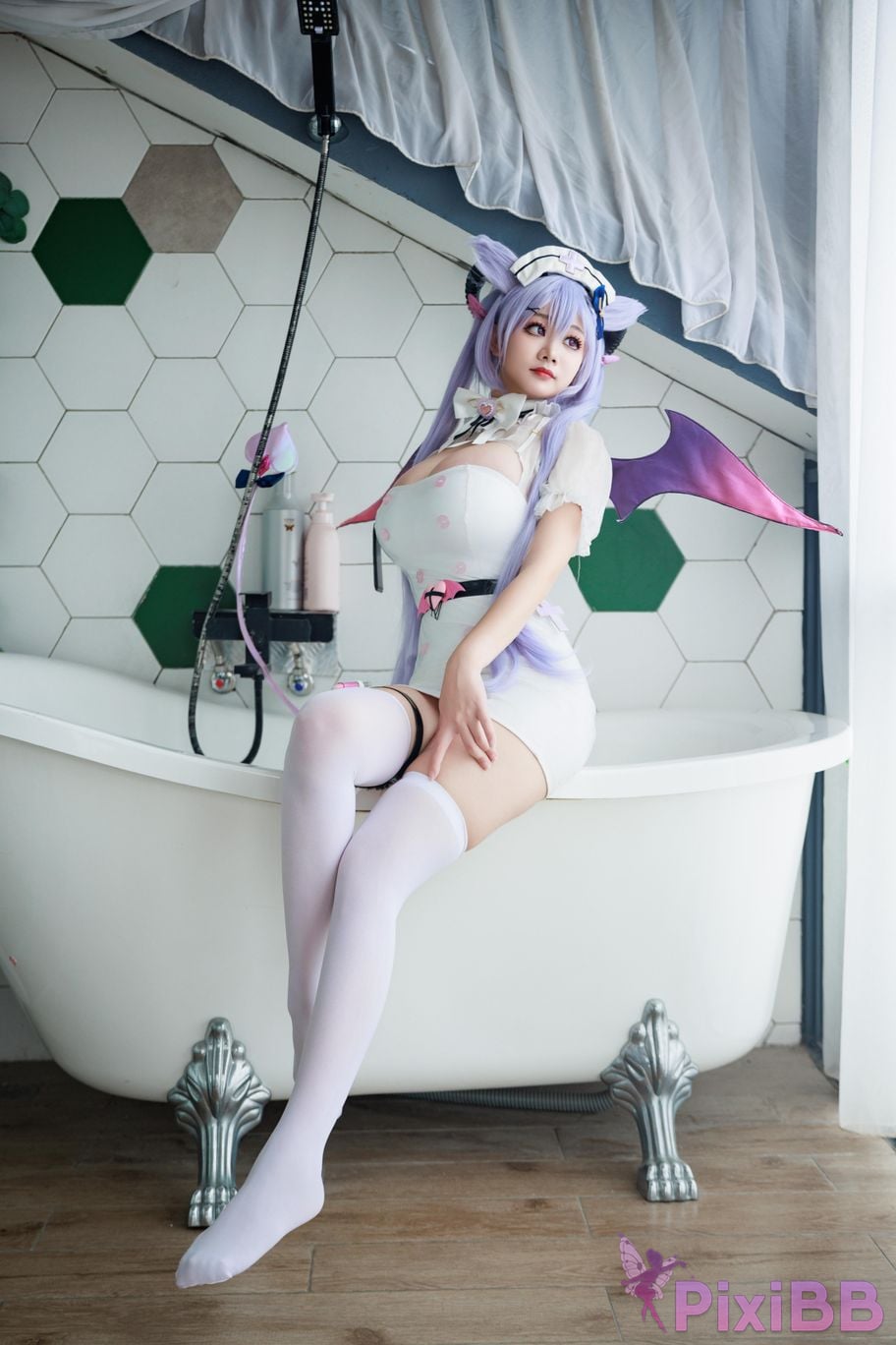Cosplayer A Xuexue Genshin Carved succubus nurse PixiBB.COM 004
