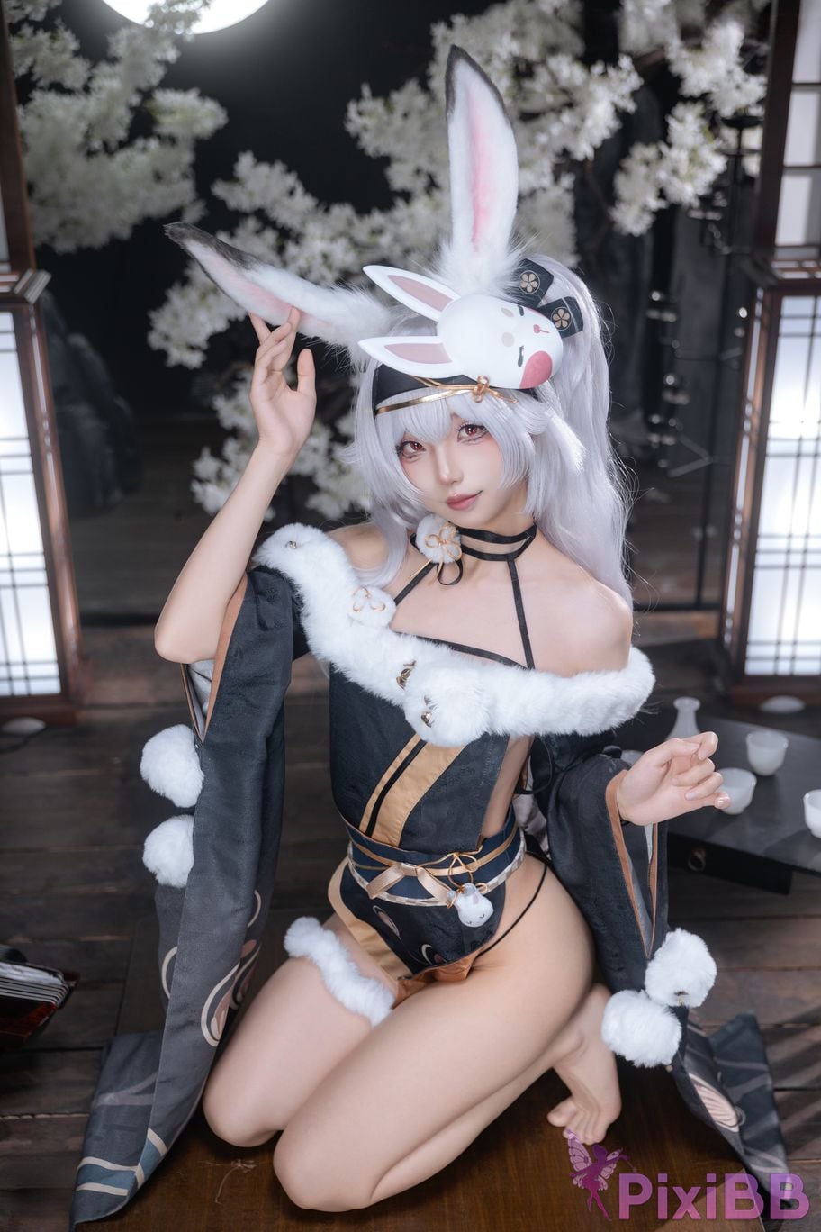 Cosplayer fox jiujiu Lafite Rabbit City Lord PixiBB.COM 002