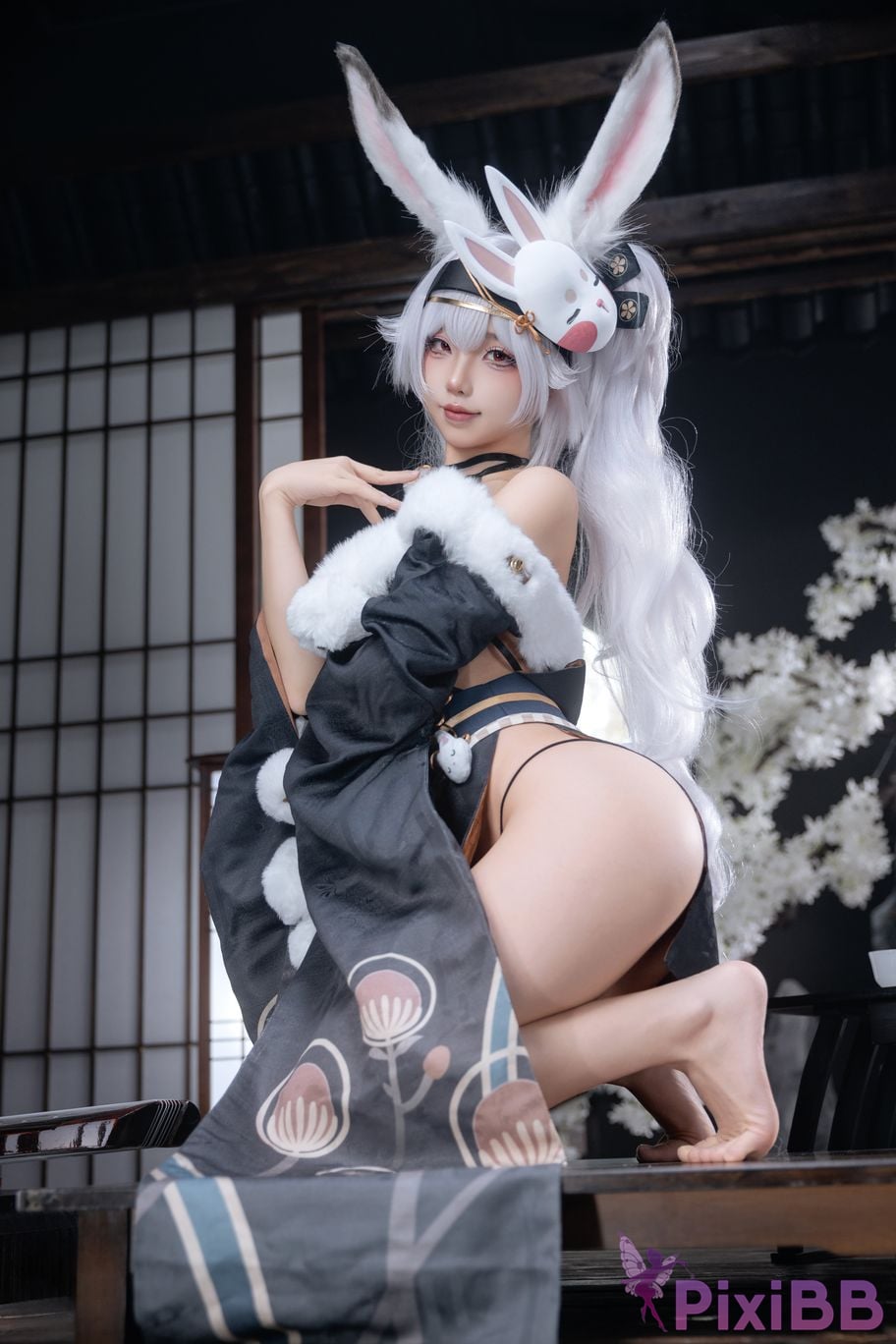 Cosplayer fox jiujiu Lafite Rabbit City Lord PixiBB.COM 003