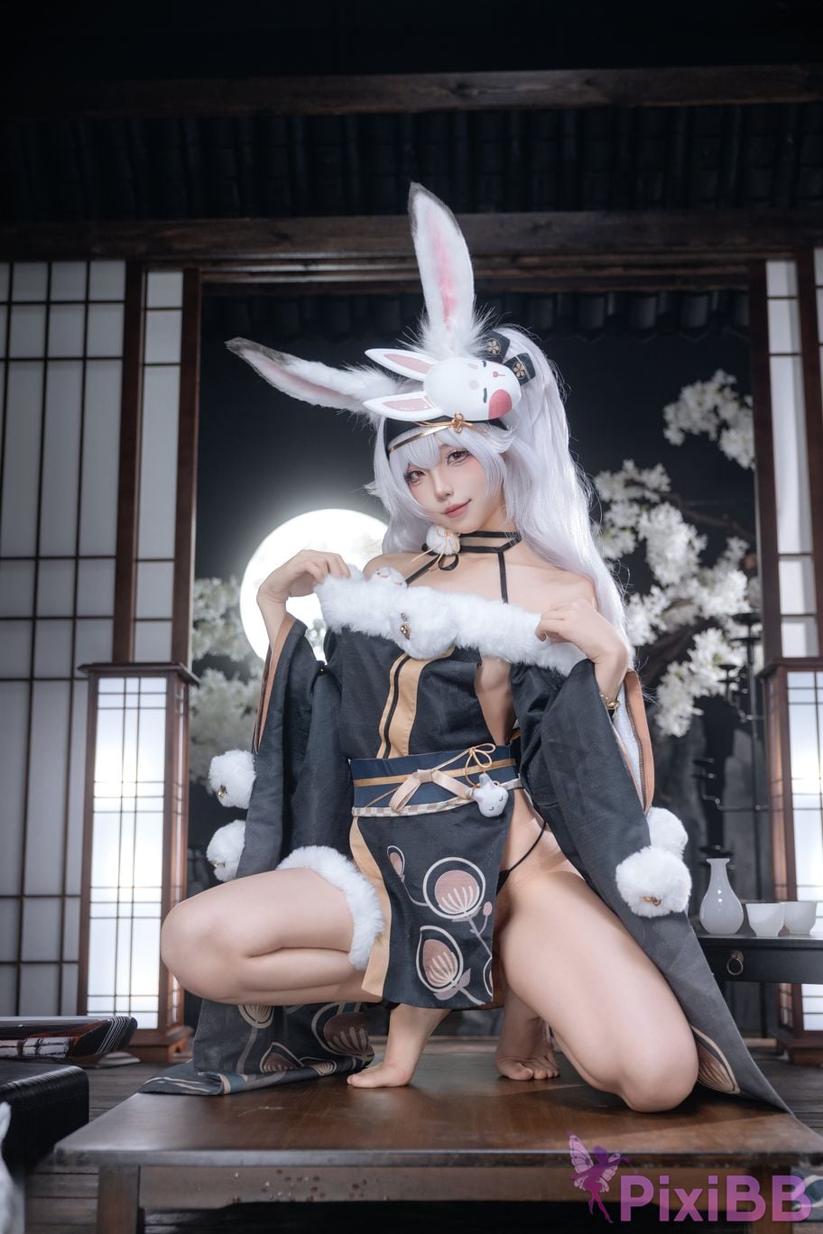 Cosplayer fox jiujiu Lafite Rabbit City Lord PixiBB.COM 004