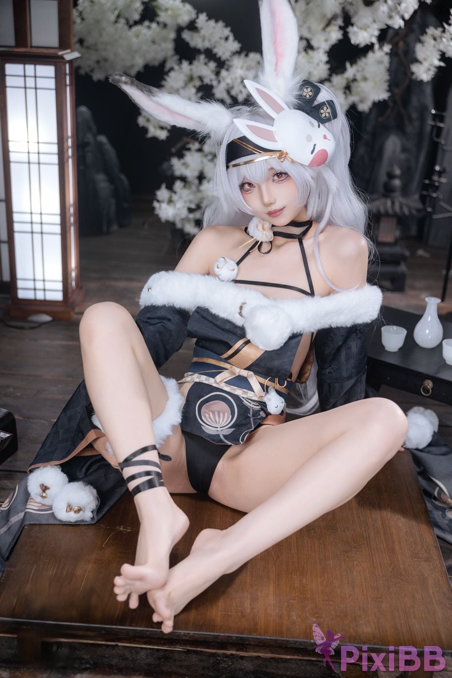 Cosplayer fox jiujiu Lafite Rabbit City Lord PixiBB.COM 018