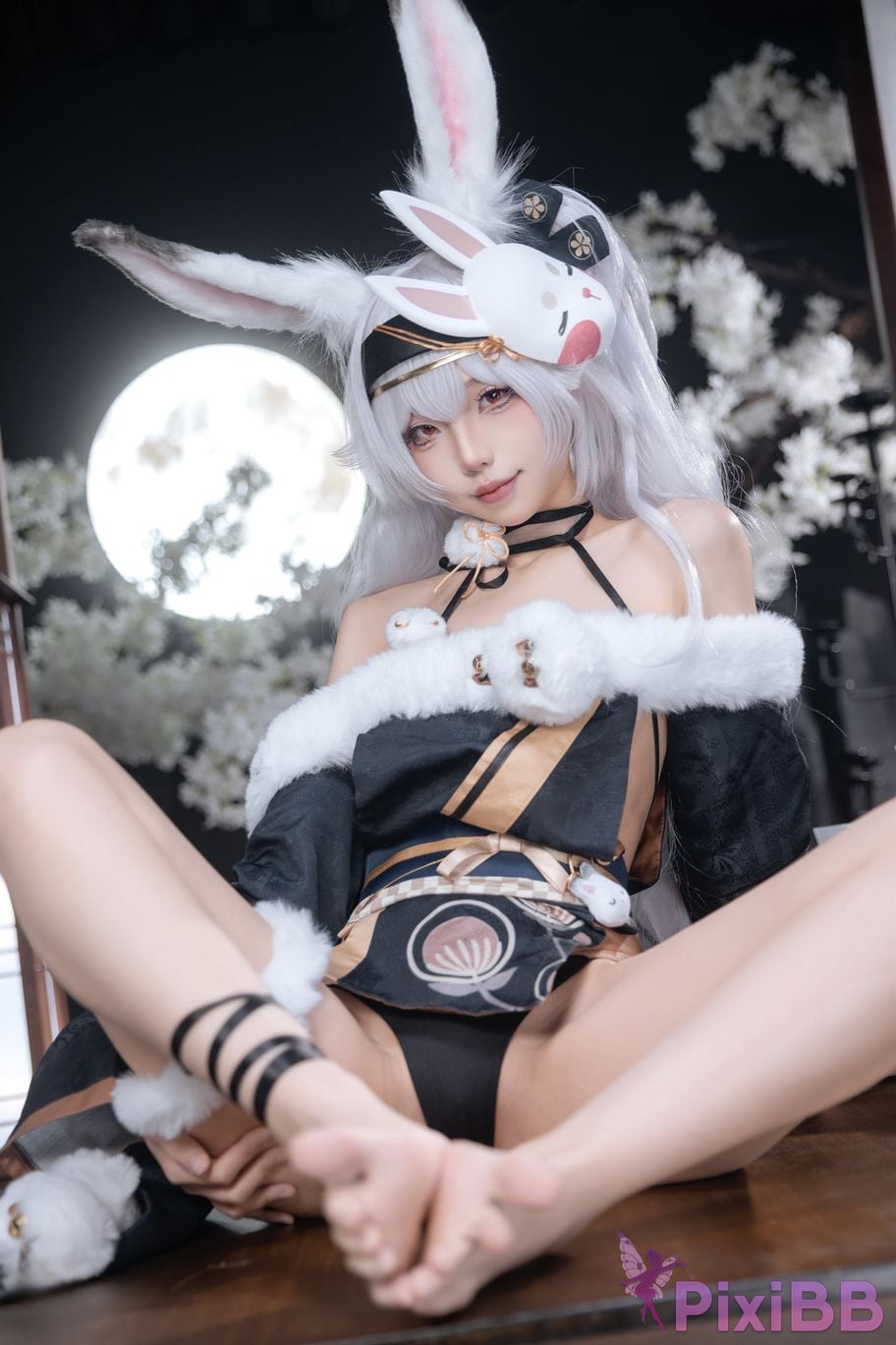 Cosplayer fox jiujiu Lafite Rabbit City Lord PixiBB.COM 019