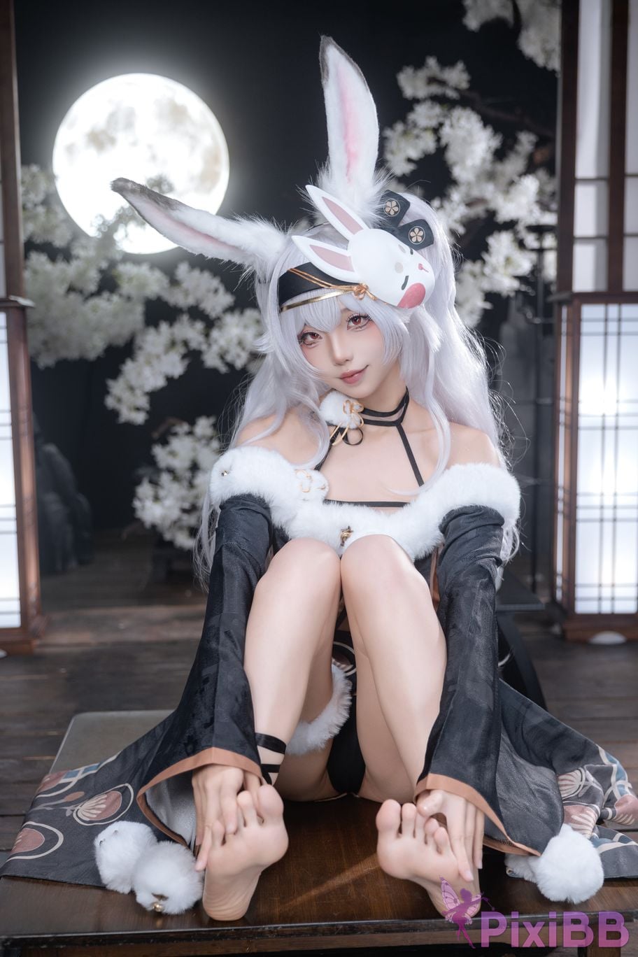 Cosplayer fox jiujiu Lafite Rabbit City Lord PixiBB.COM 022