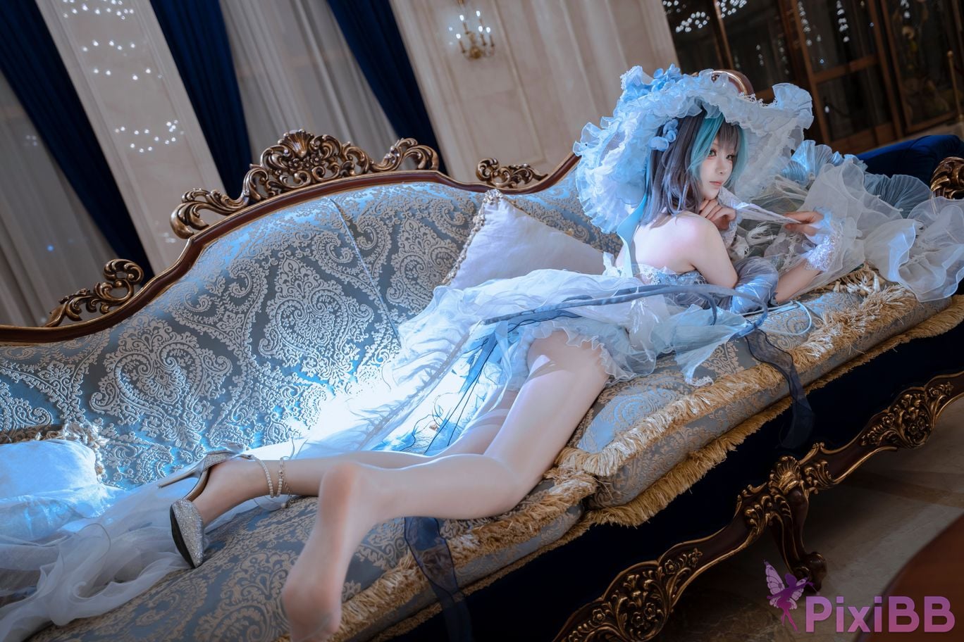 Cosplayer Tsuki Yueyin Cheshire scrapped manuscript PixiBB.COM 002