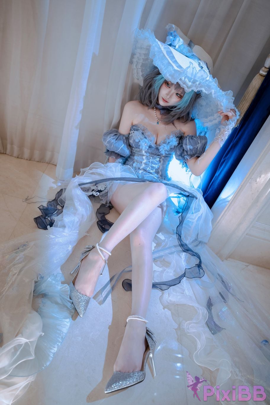 Cosplayer Tsuki Yueyin Cheshire scrapped manuscript PixiBB.COM 017