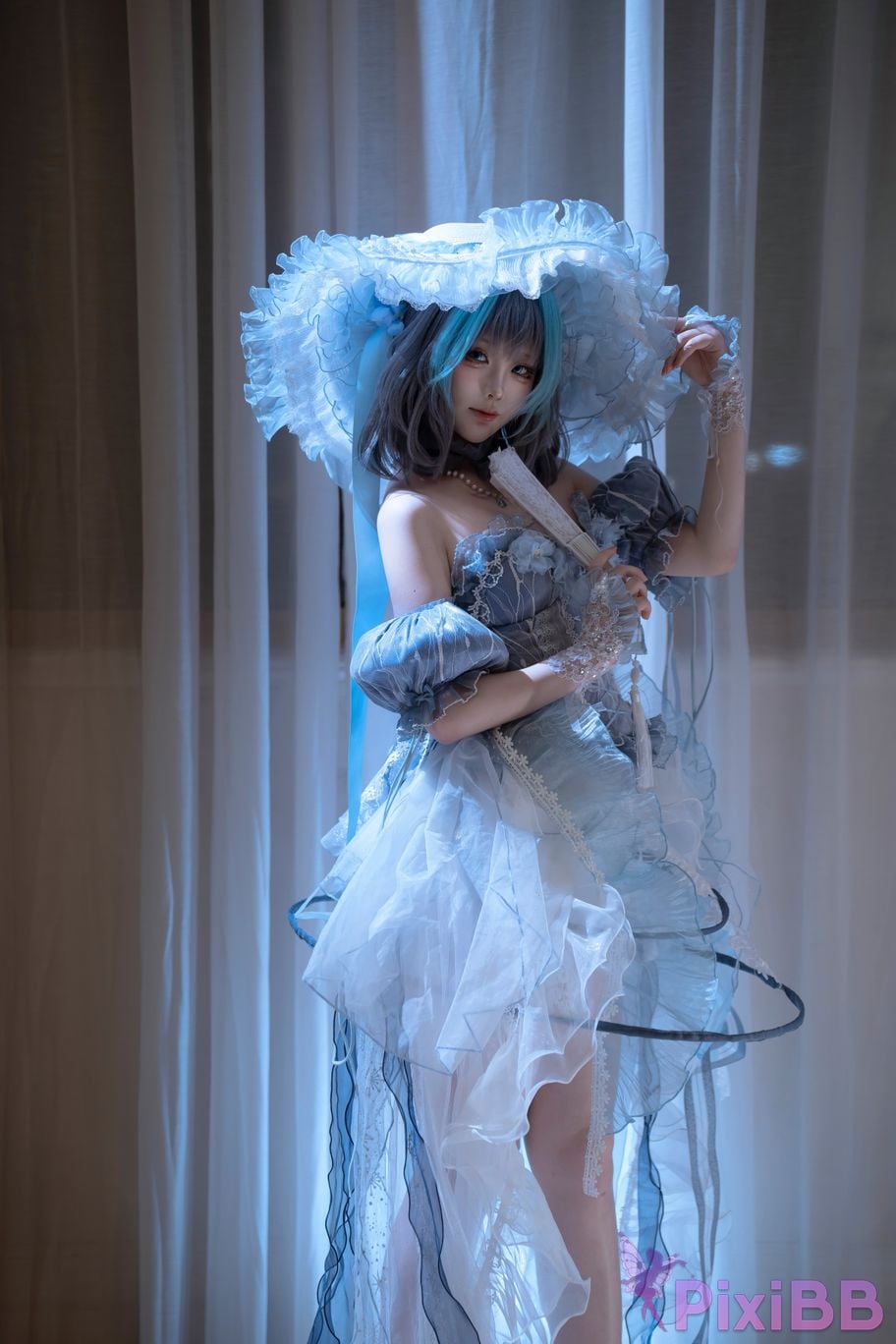 Cosplayer Tsuki Yueyin Cheshire scrapped manuscript PixiBB.COM 050