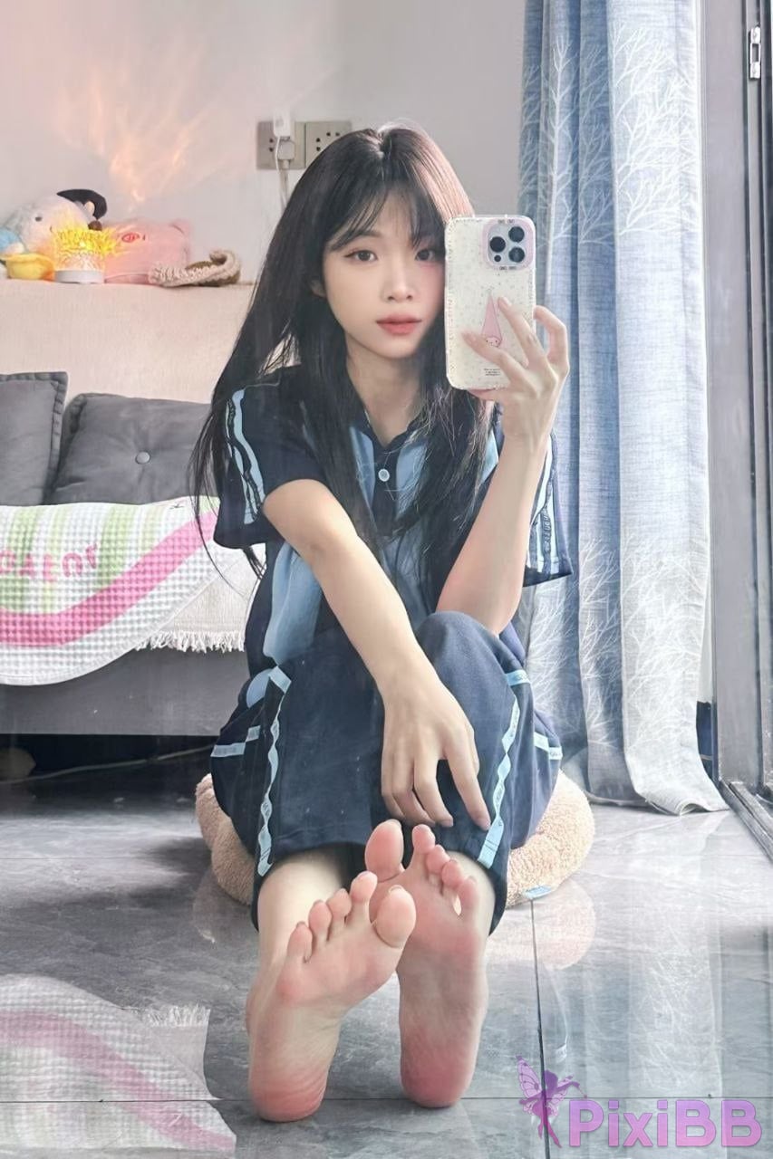 OtherXXX Kaka Douyin contrast foot control loli Large collection of silk views PixiBB.COM 067