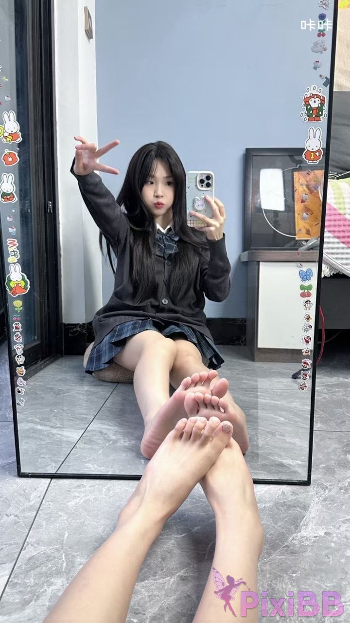 OtherXXX Kaka Douyin contrast foot control loli Large collection of silk views PixiBB.COM 077