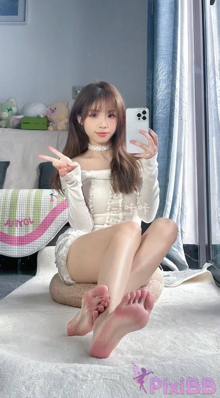 OtherXXX Kaka Douyin contrast foot control loli Large collection of silk views PixiBB.COM 096