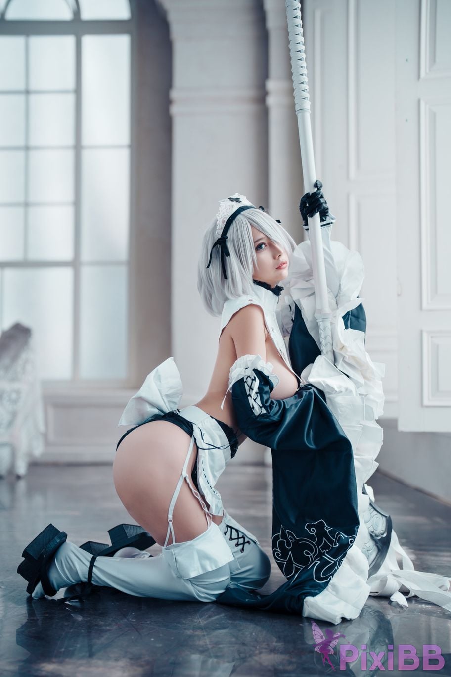 Coser Rinka 2B Maid PixiBB.COM 018