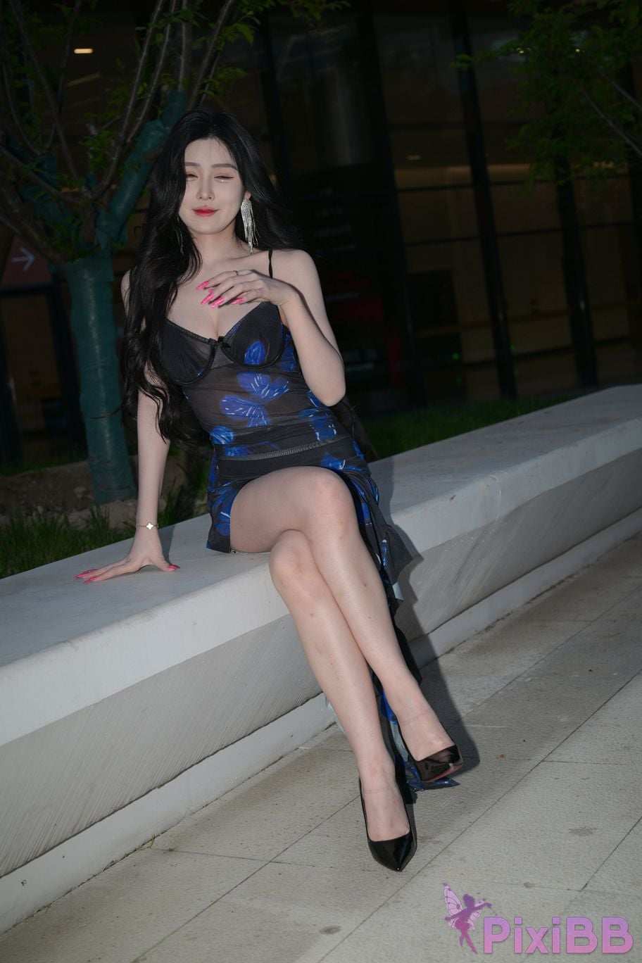 Featured Street Photography Works No.6025 Beautiful girl in blue dress Jieyu PixiBB.COM 088