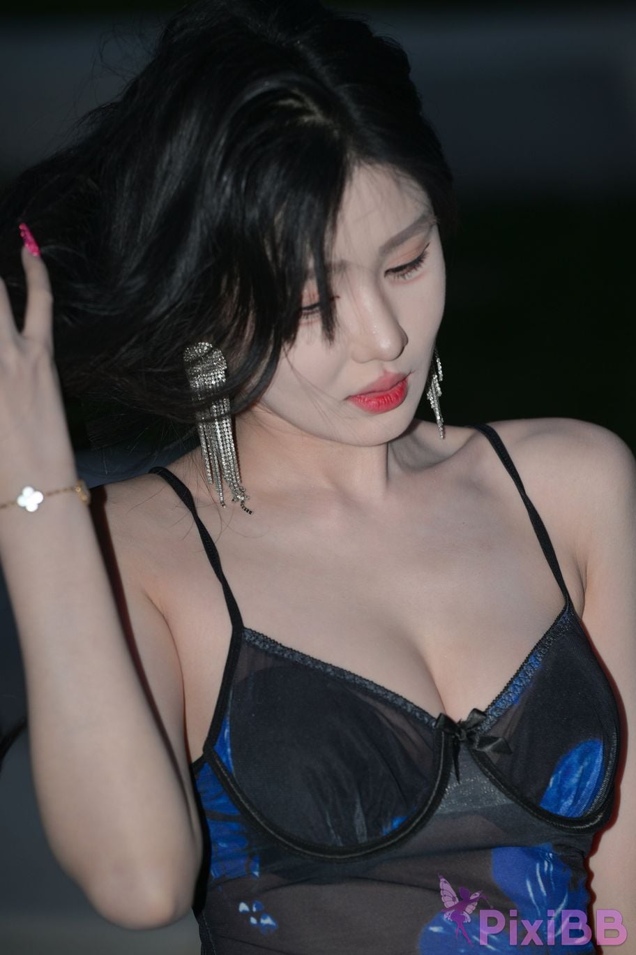 Featured Street Photography Works No.6025 Beautiful girl in blue dress Jieyu PixiBB.COM 158