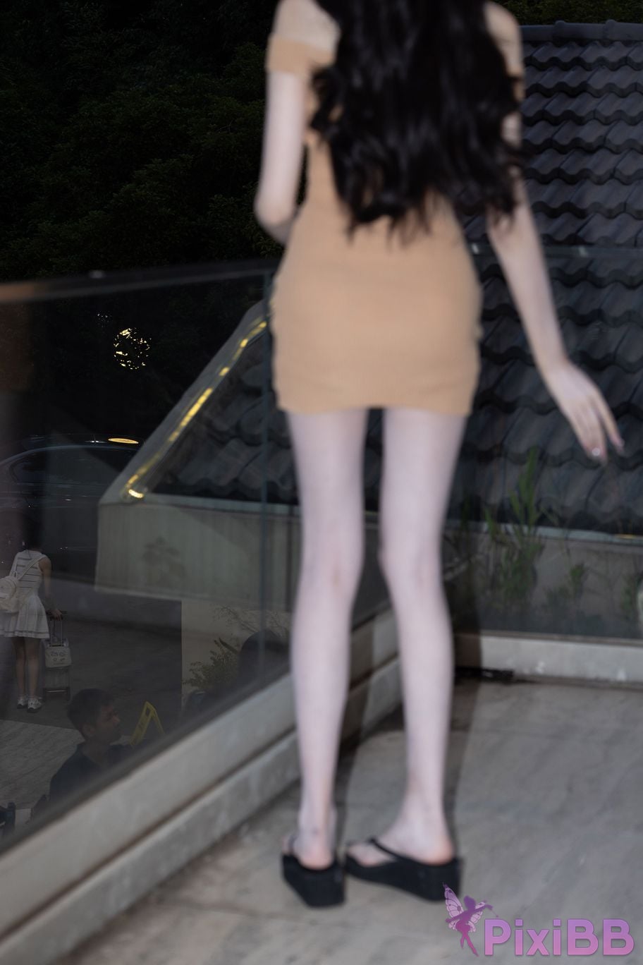 Featured Street Photography Works No.6026 little dream baby Goddess bare feet PixiBB.COM 193