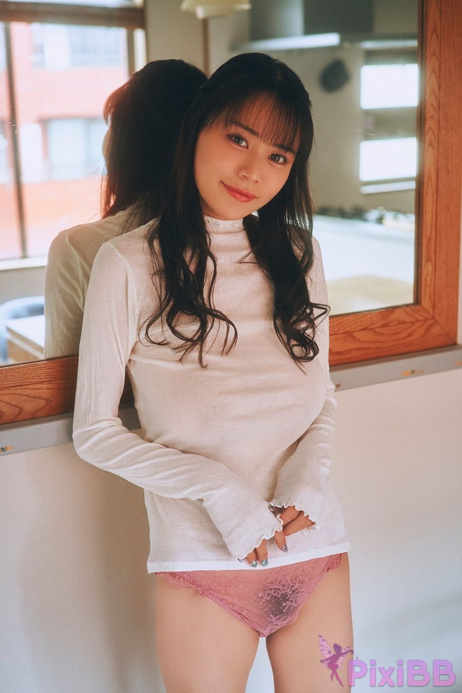 Japanese Idol Tano Yu Field worries I think its an ant PixiBB.COM 013