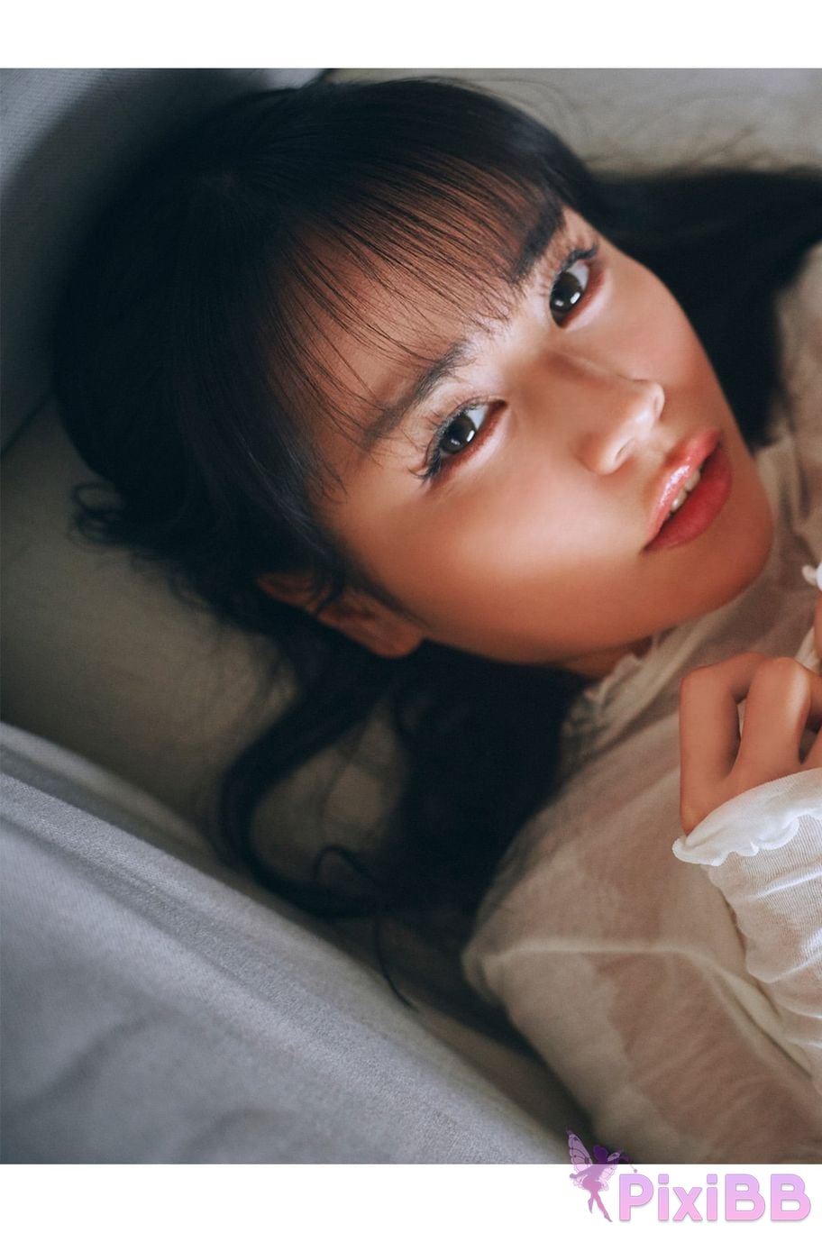Japanese Idol Tano Yu Field worries I think its an ant PixiBB.COM 023