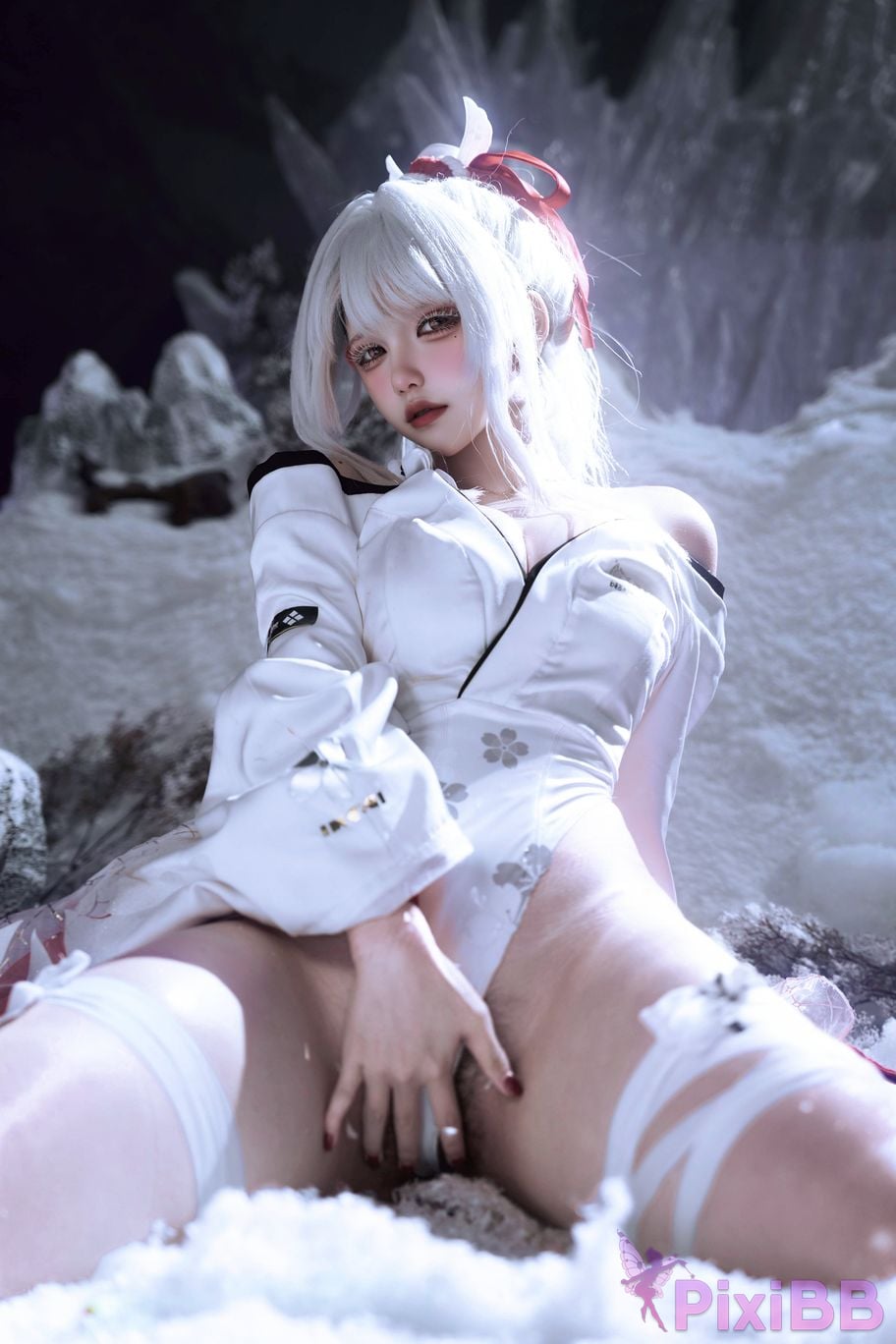 Cosplayer Axun kaOri Feixue PixiBB.COM 011