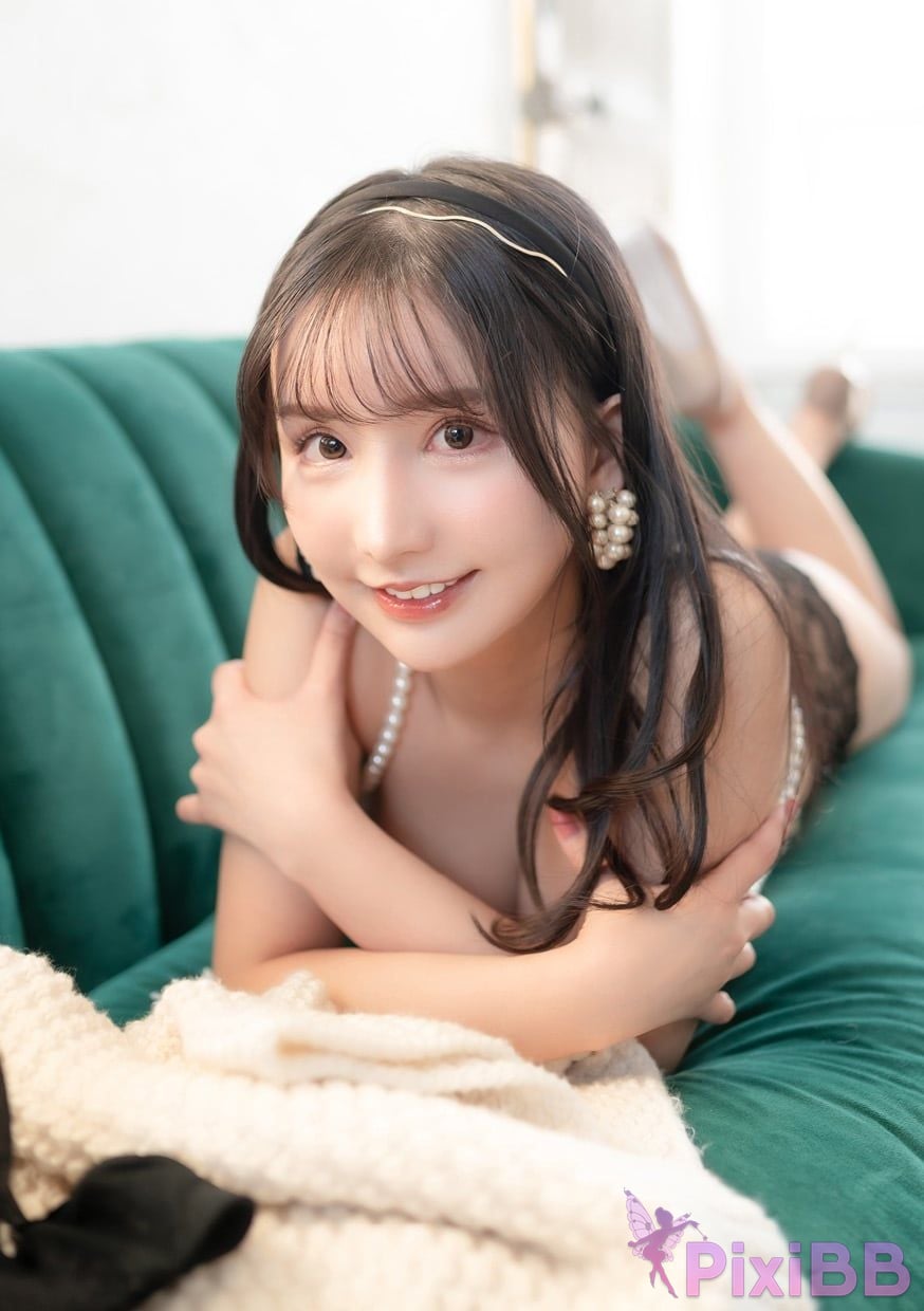 Japanese Idol Karen Yuzuriha Count Sheep Nap PixiBB.COM 083