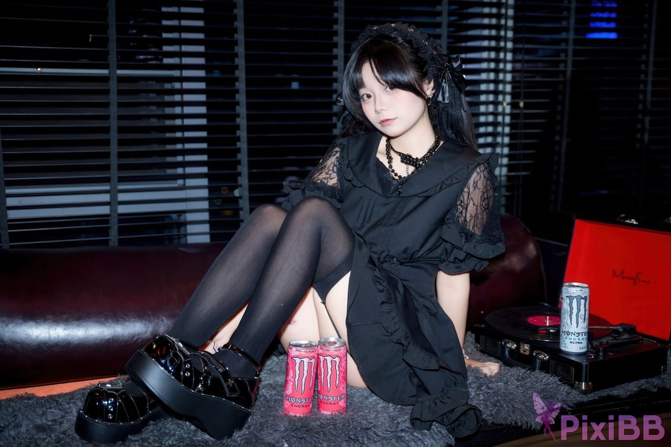 Cosplayer Tomoko Kyodaiou landmine girl PixiBB.COM 038
