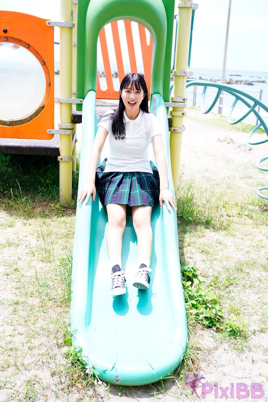 Japanese Idol Miyuka Minami FLASH digital photo book Lets travel together PixiBB.COM 038