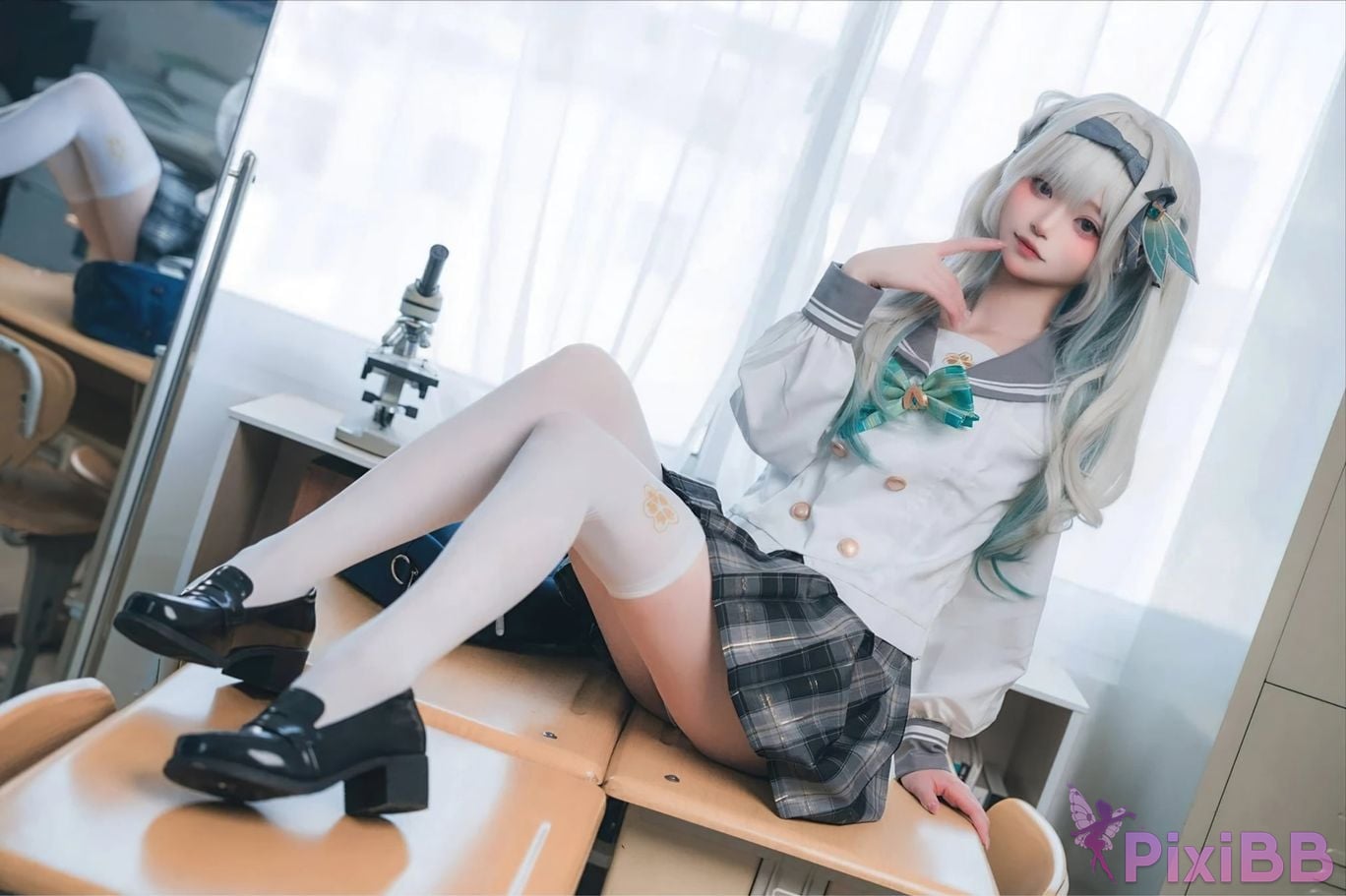 Cosplayer Irisuare Airi Liuying Firefly PixiBB.COM 003