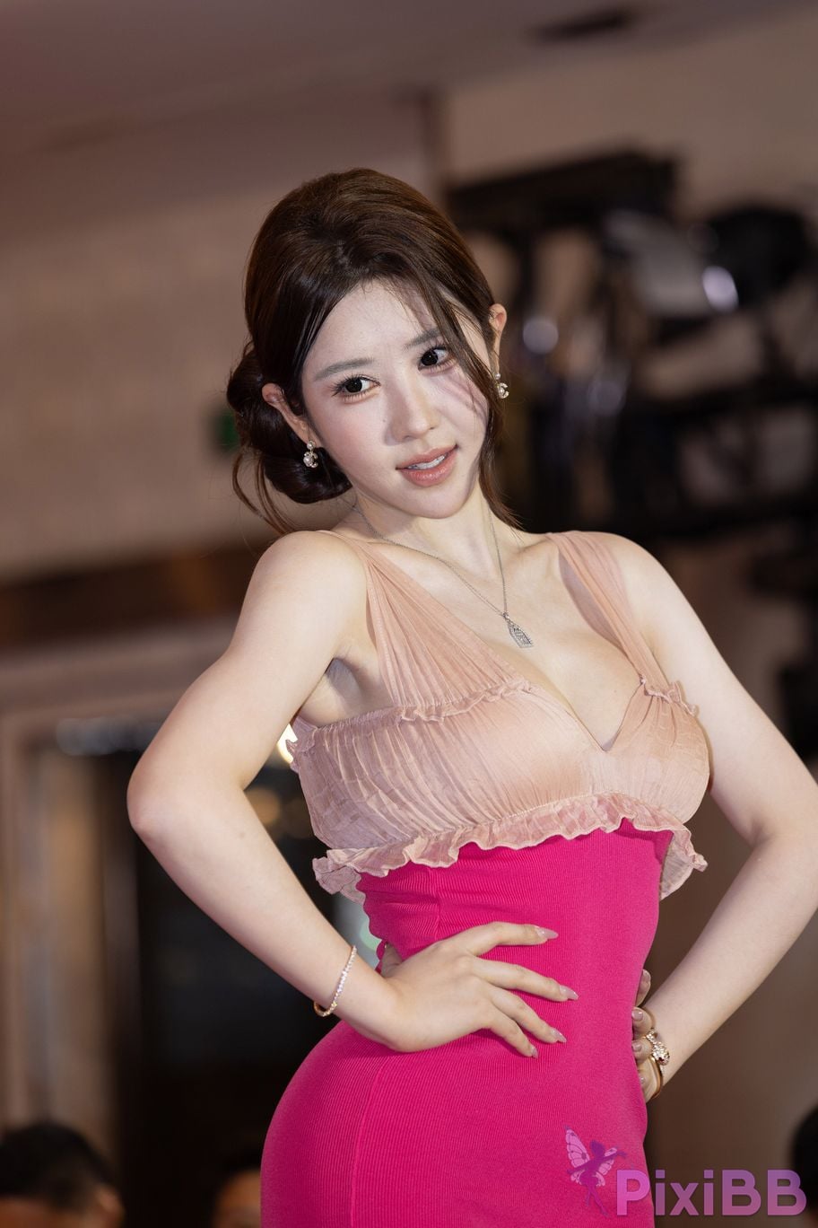 Featured Street Photography Works No.6038 2026 Miss China Global Champion Eva PixiBB.COM 029