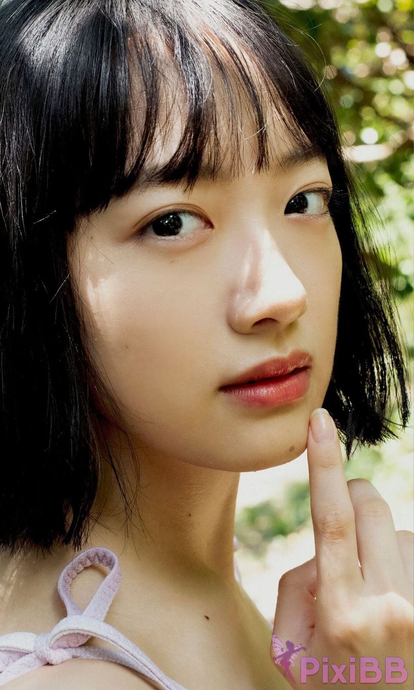 Japanese Idol F uh ta Sakaguchi Fuyu Digital only The 20 year old Fuushi is tough. weekly play PHOTO BOOK PixiBB.COM 005